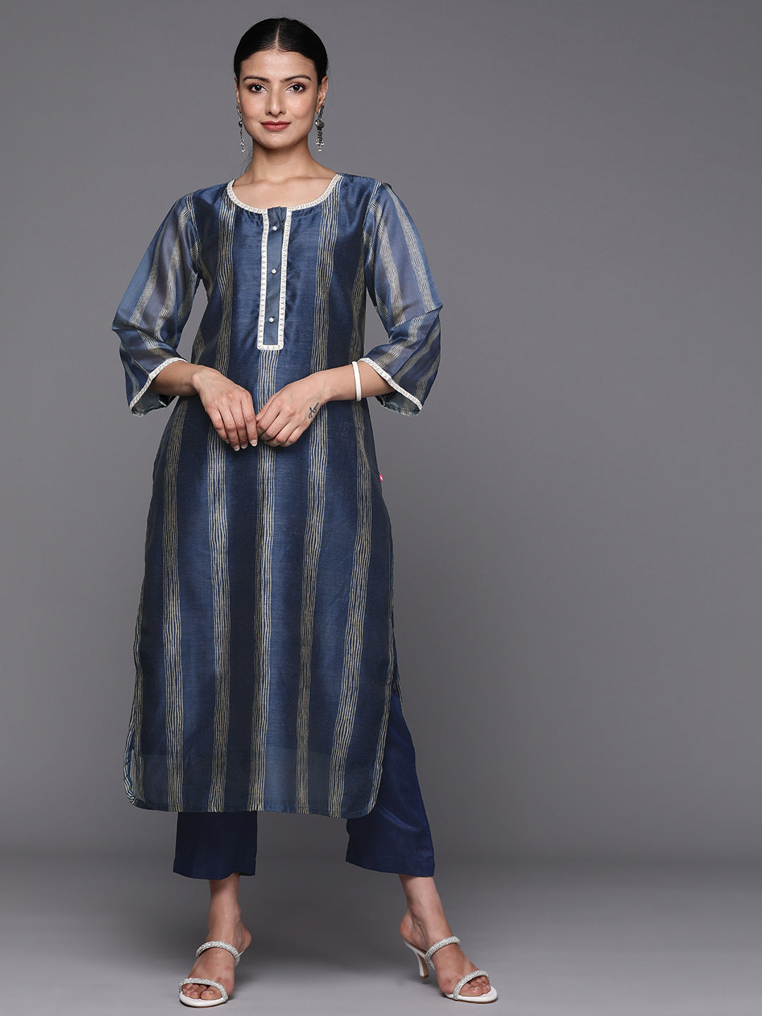 Varanga Women Navy Blue Printed Straight Kurta With Lace Detailed Paired With Tonal Bottom - Distacart