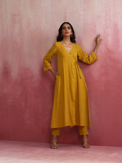 trueBrowns Mustard Cotton Dobby Kurta Set - Distacart