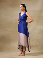 Thumbnail for trueBrowns Blue and Grey Textured Silk Sleeveless Round Hemline Kurta Pant Set | Relove