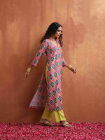 Thumbnail for trueBrowns Pink Print High Slit Kurta Set - Distacart