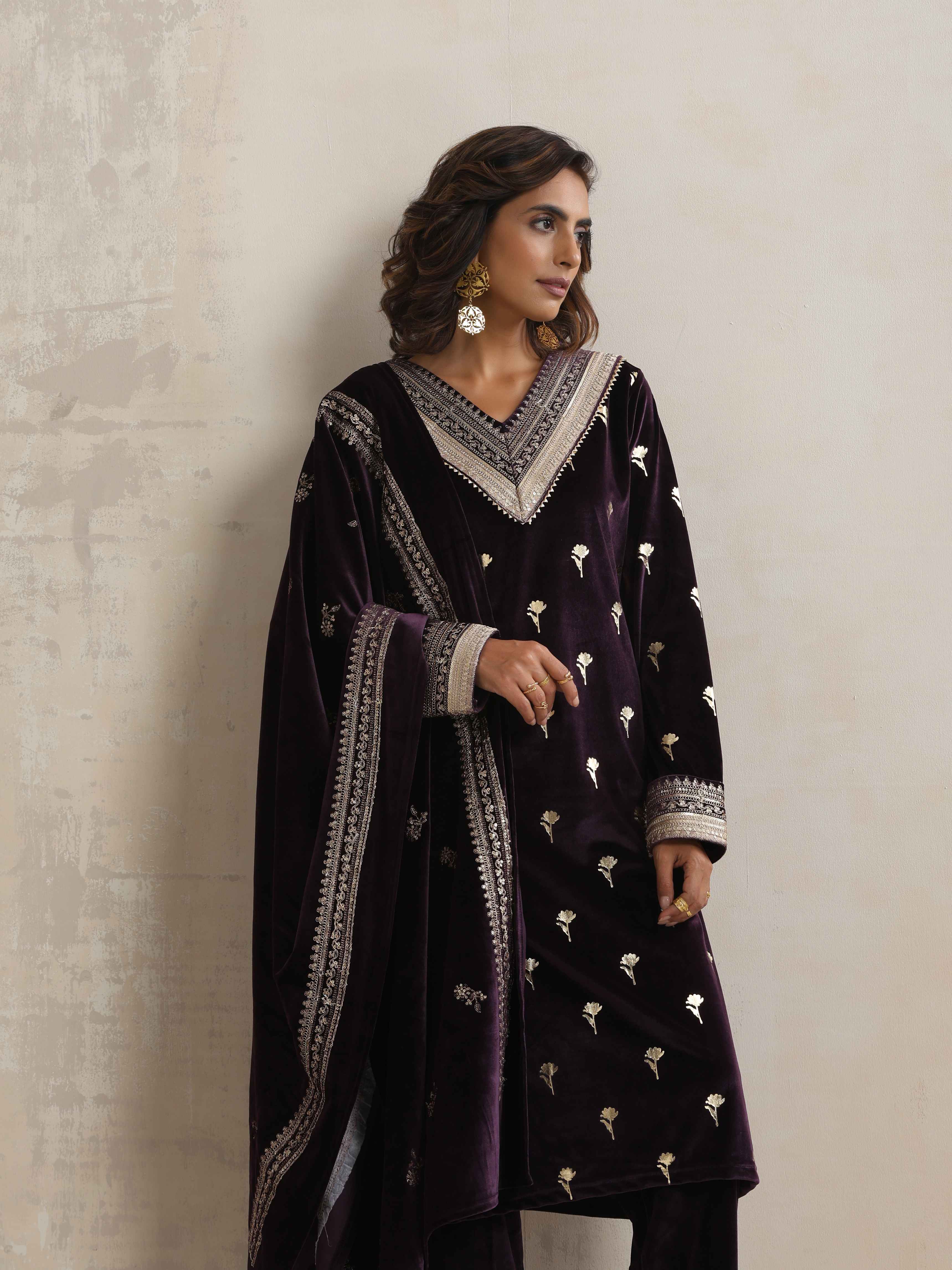 trueBrowns Wine Velvet Floral Embroidered Kurta Pant Dupatta Set - Distacart