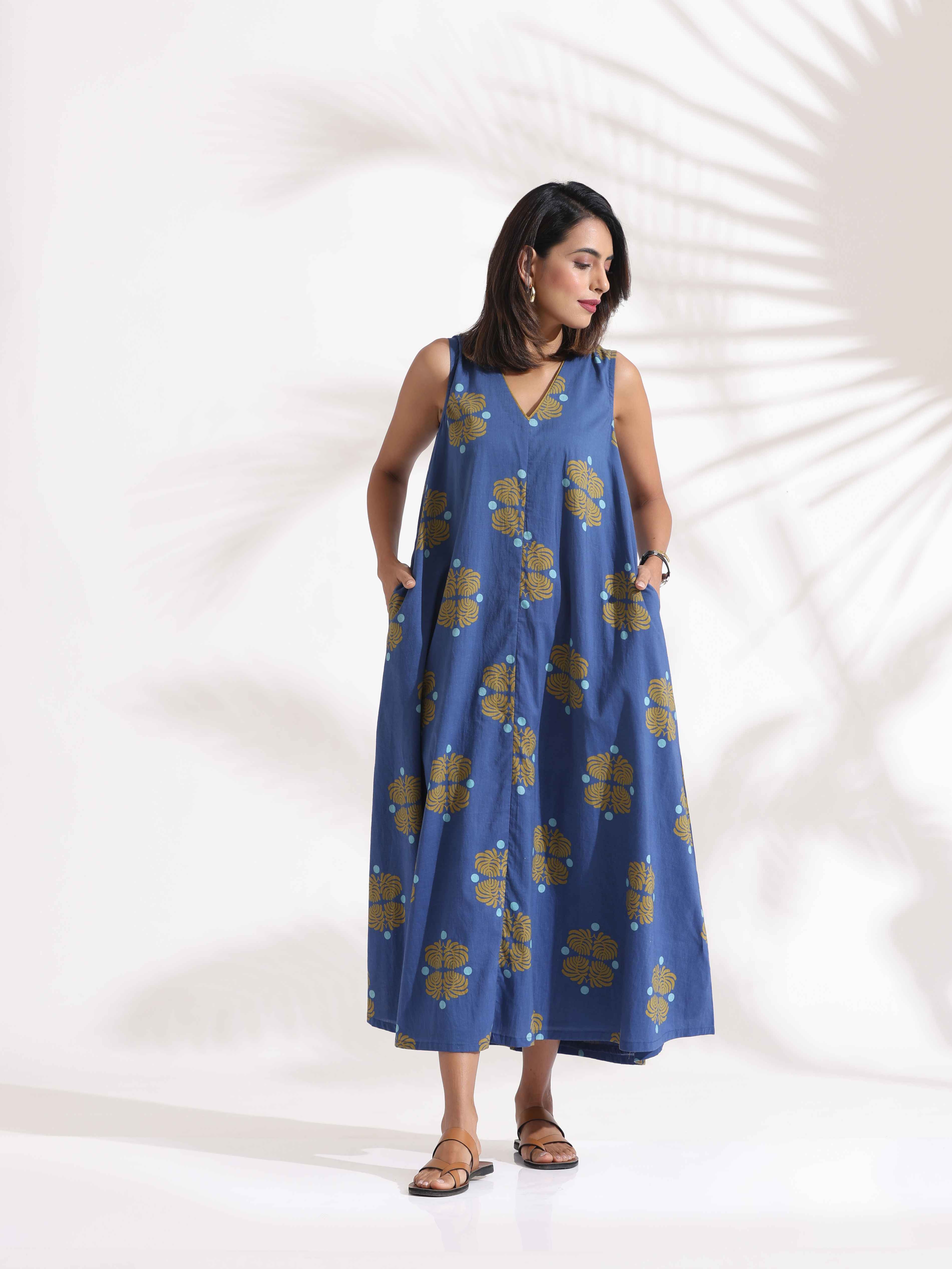 trueBrowns Blue Cotton Print Sleeveless Dress