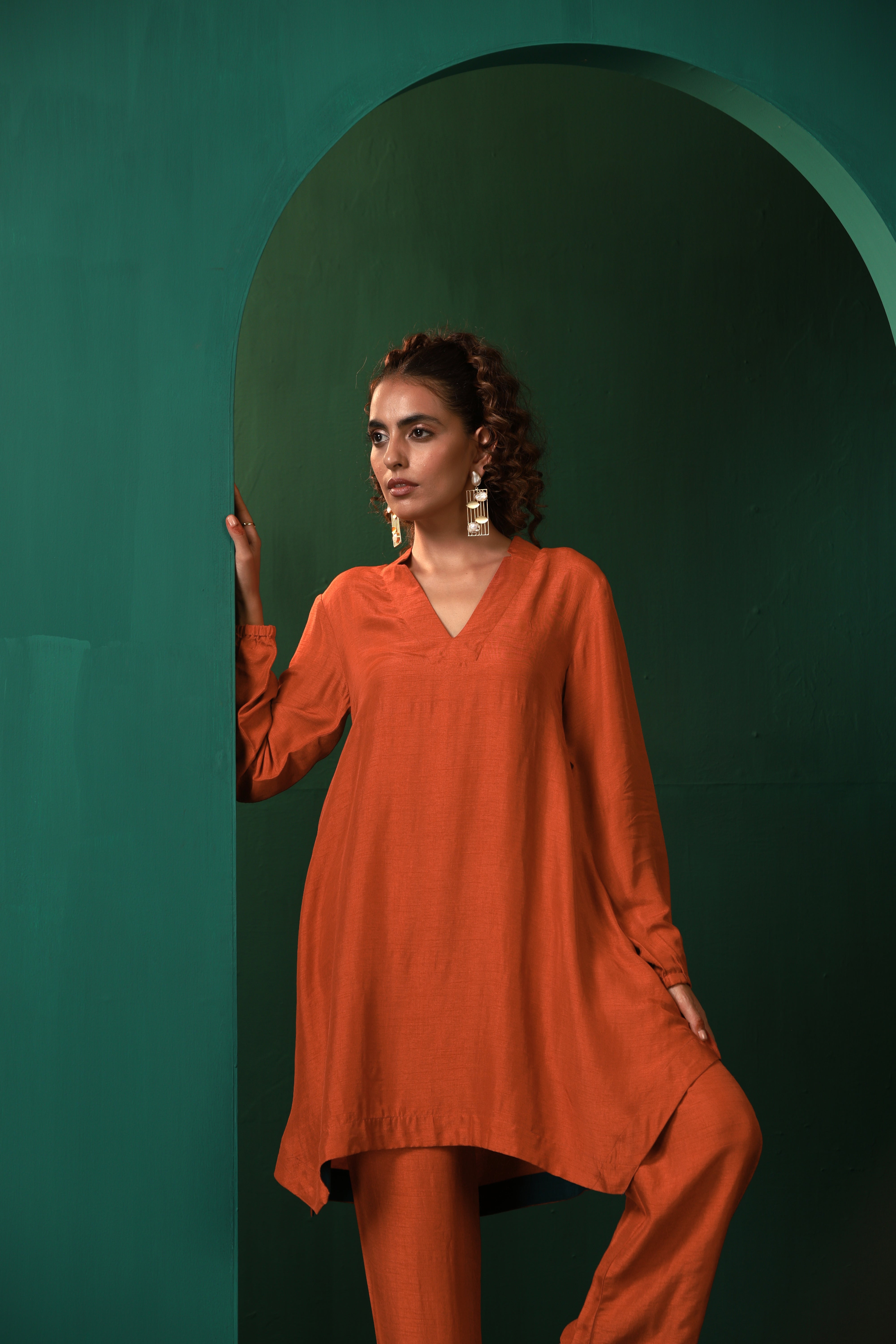 trueBrowns Rust Silk Collar Co-ord Set - Distacart