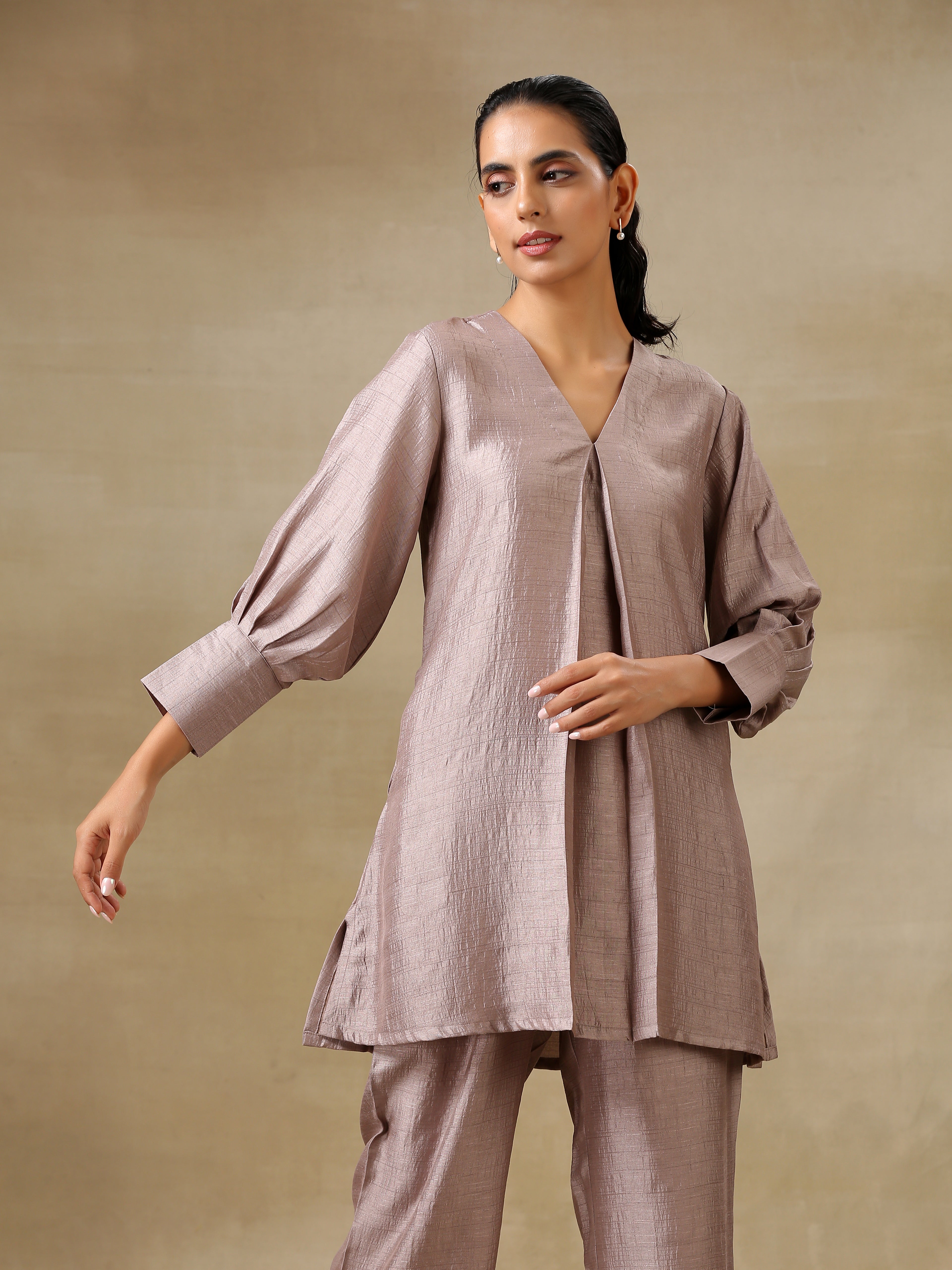 trueBrowns Grey Textured Silk Neck Pleat Co-Ord Set - Distacart