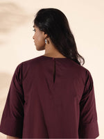 Thumbnail for trueBrowns Maroon Cotton Ikat Slit Kurta Pant Set - Distacart
