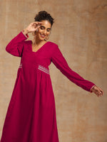 Thumbnail for trueBrowns Rani Pink Velvet Embroidered Kurta - Distacart