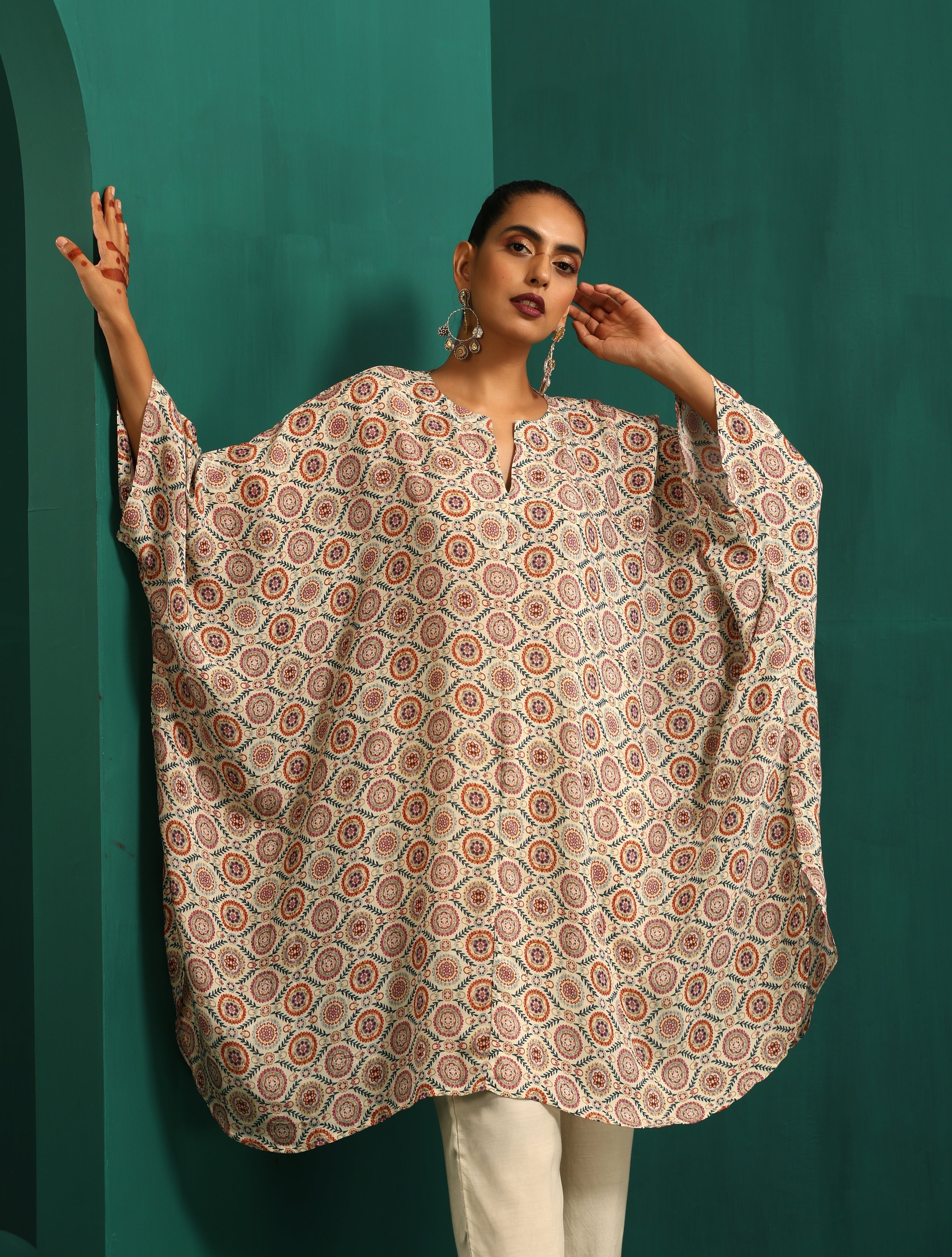 trueBrowns Off White Circle Floral Muslin Silk Printed Kaftan Pant Set - Distacart