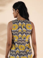 Thumbnail for trueBrowns Yellow Cotton Ikat Sleeveless Kurta Pant Set - Distacart