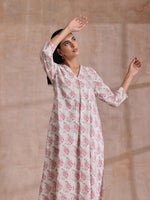 Thumbnail for trueBrowns Pink Green Buta On White Block Print Cotton Slit Kurta Pant Set - Distacart