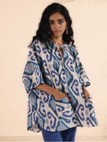 Thumbnail for trueBrowns Blue Cotton Ikat Kaftan Co-ord Set - Distacart