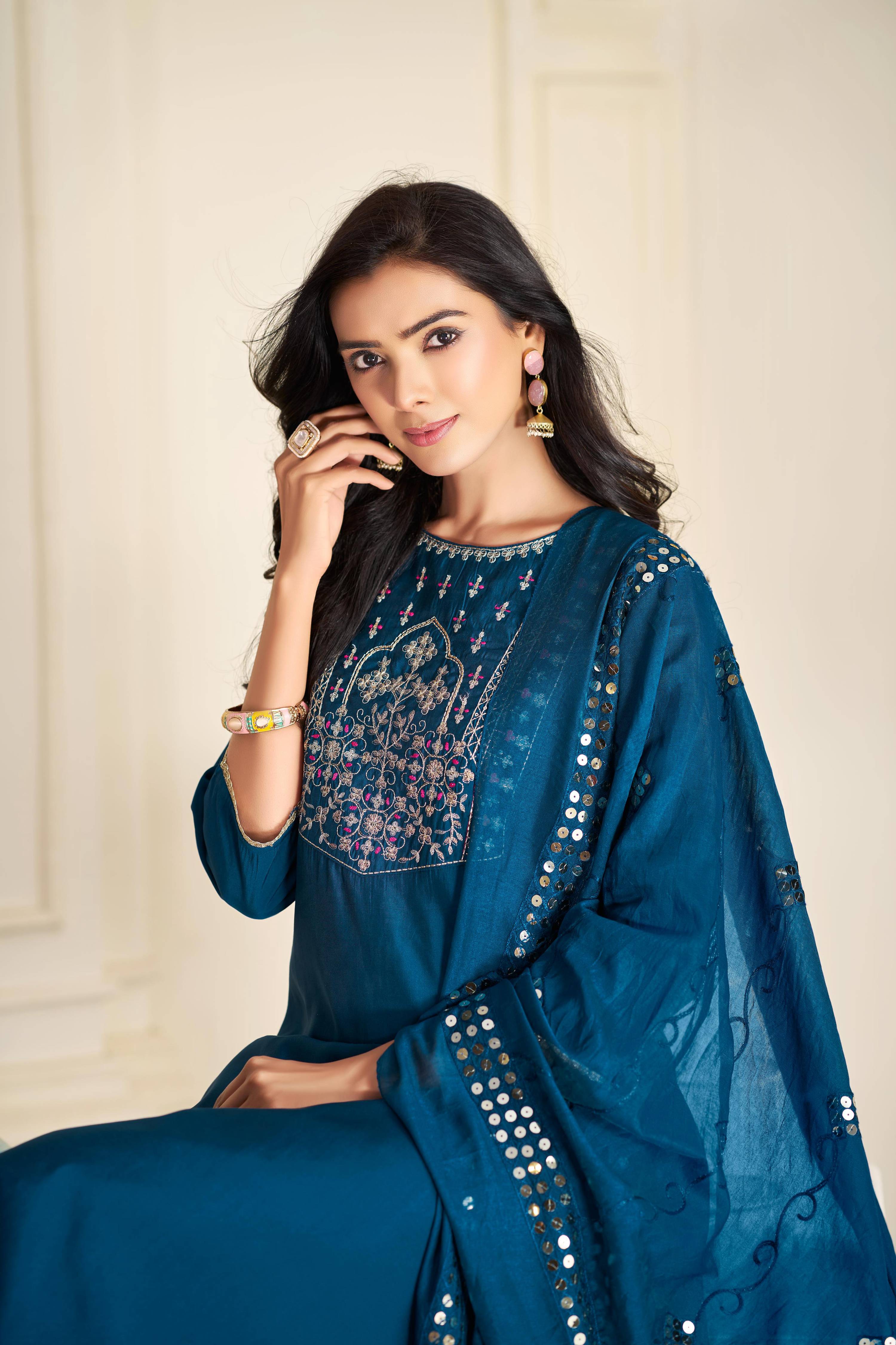 BulBul Prachi Silk Teal Kurta Set with Dupatta