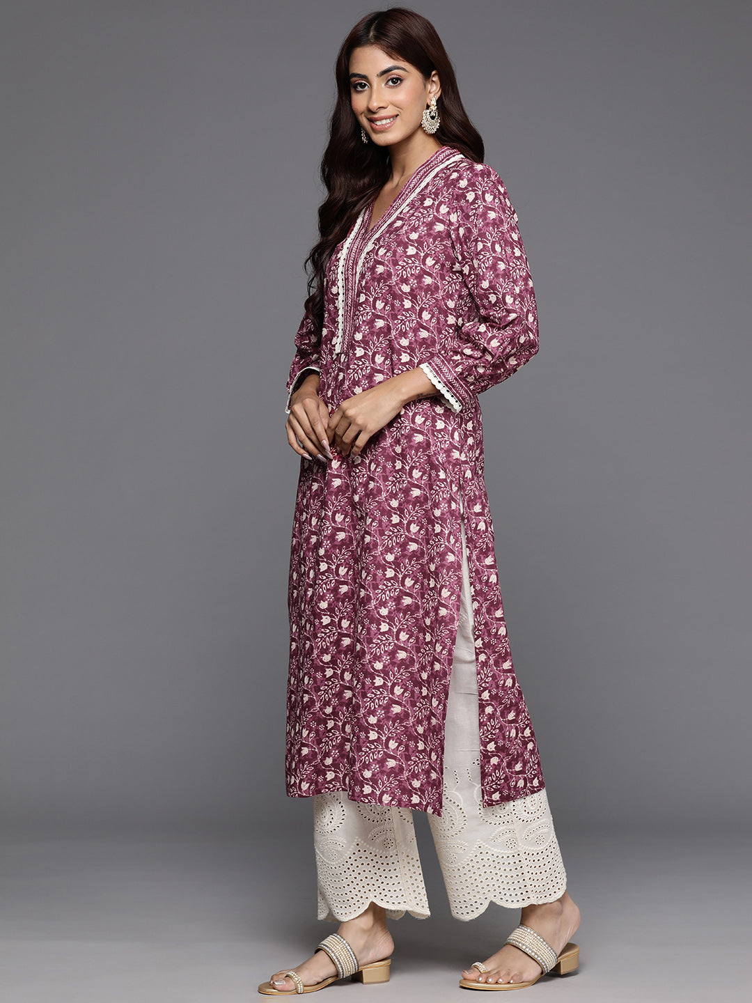 Varanga Women Magenta Floral Printed Straight Kurta - Distacart