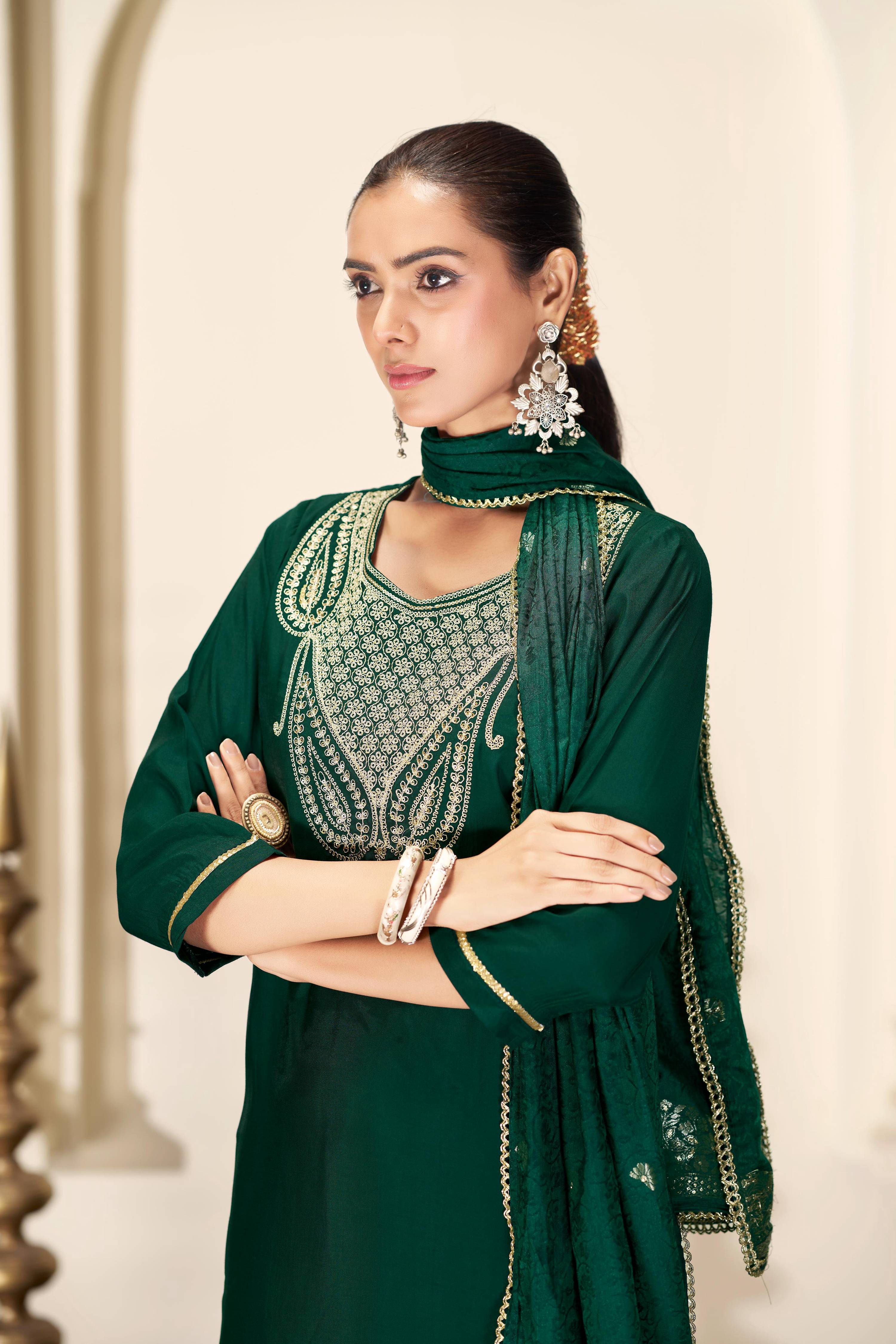 BulBul Gita Green Silk Kurta Set with Dupatta