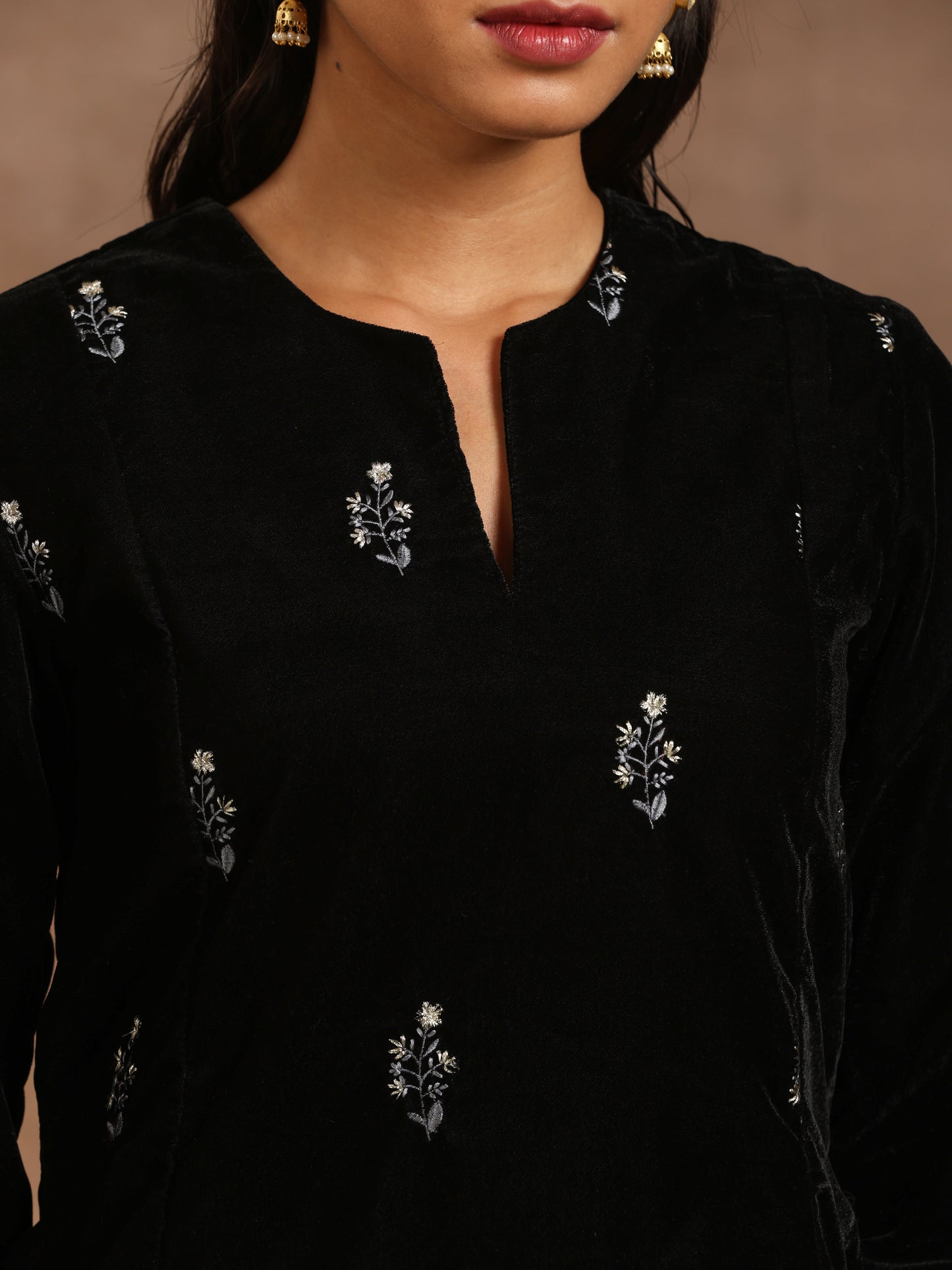 trueBrowns Black Velvet Embroidered Relaxed Co-ord Set - Distacart