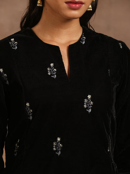 trueBrowns Black Velvet Embroidered Relaxed Co-ord Set - Distacart