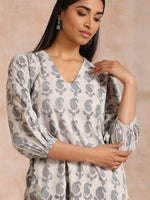 Thumbnail for trueBrowns Grey Dabu Buta Print Cotton V-Square Neck Co-Ord Set - Distacart