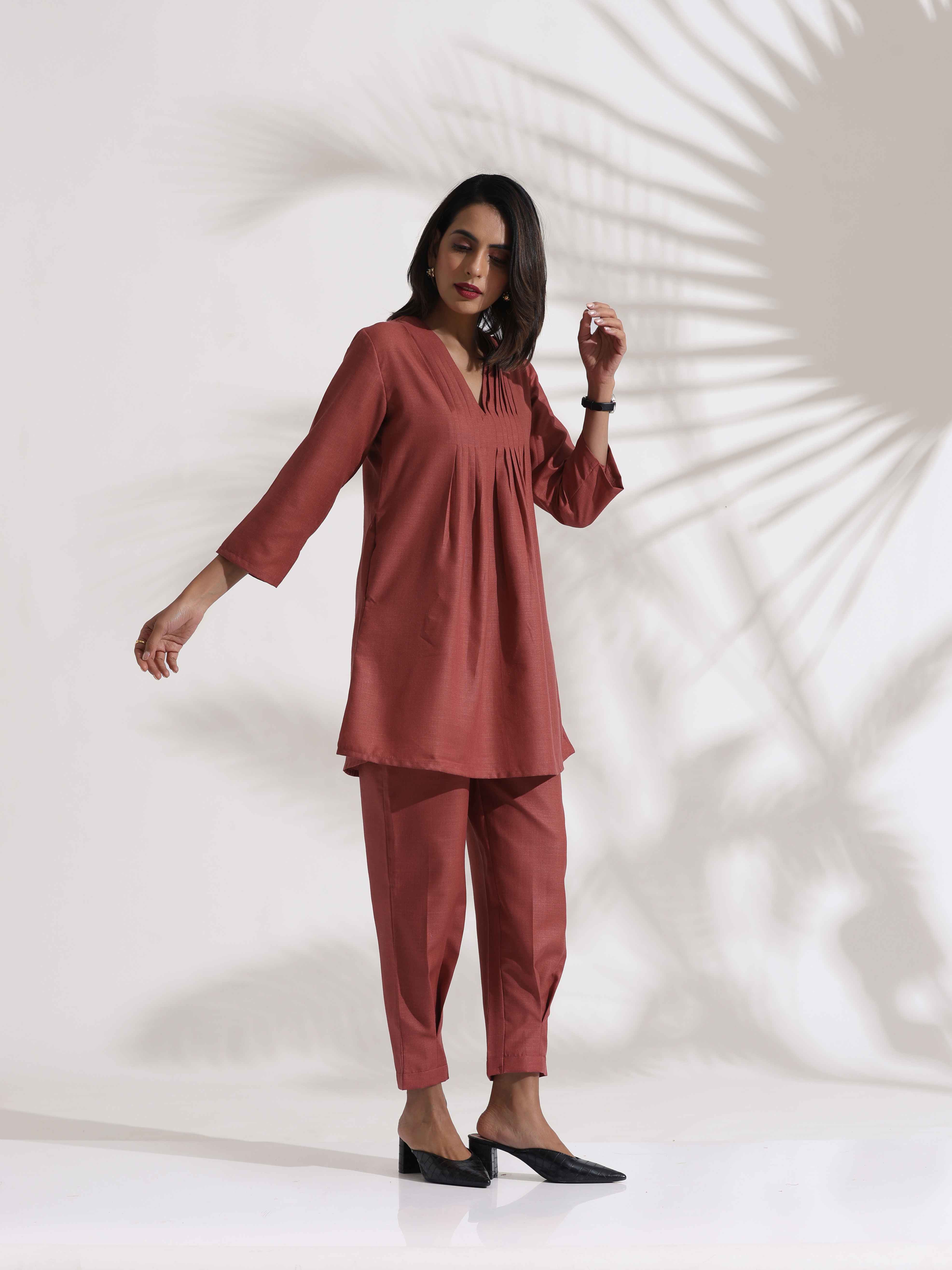 trueBrowns Pink Slub Pleated Co-ord Set