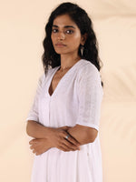 Thumbnail for trueBrowns White Cotton Dobby V-Neck Kurta Pant Set - Distacart