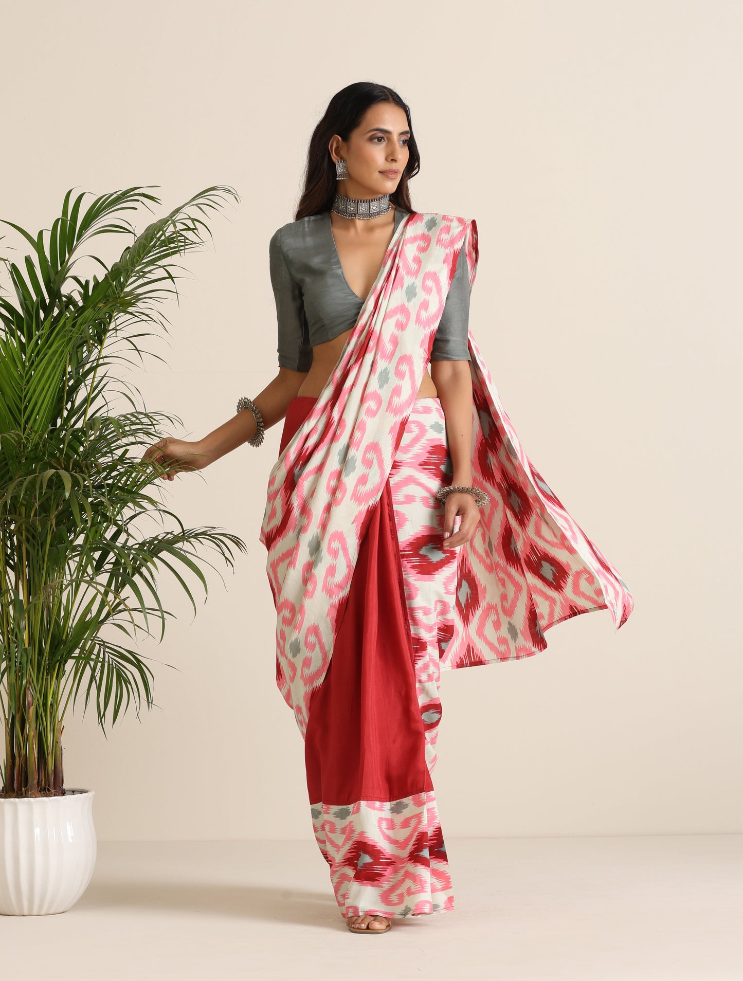 trueBrowns Maroon Grey Muslin Ikat Saree - Distacart