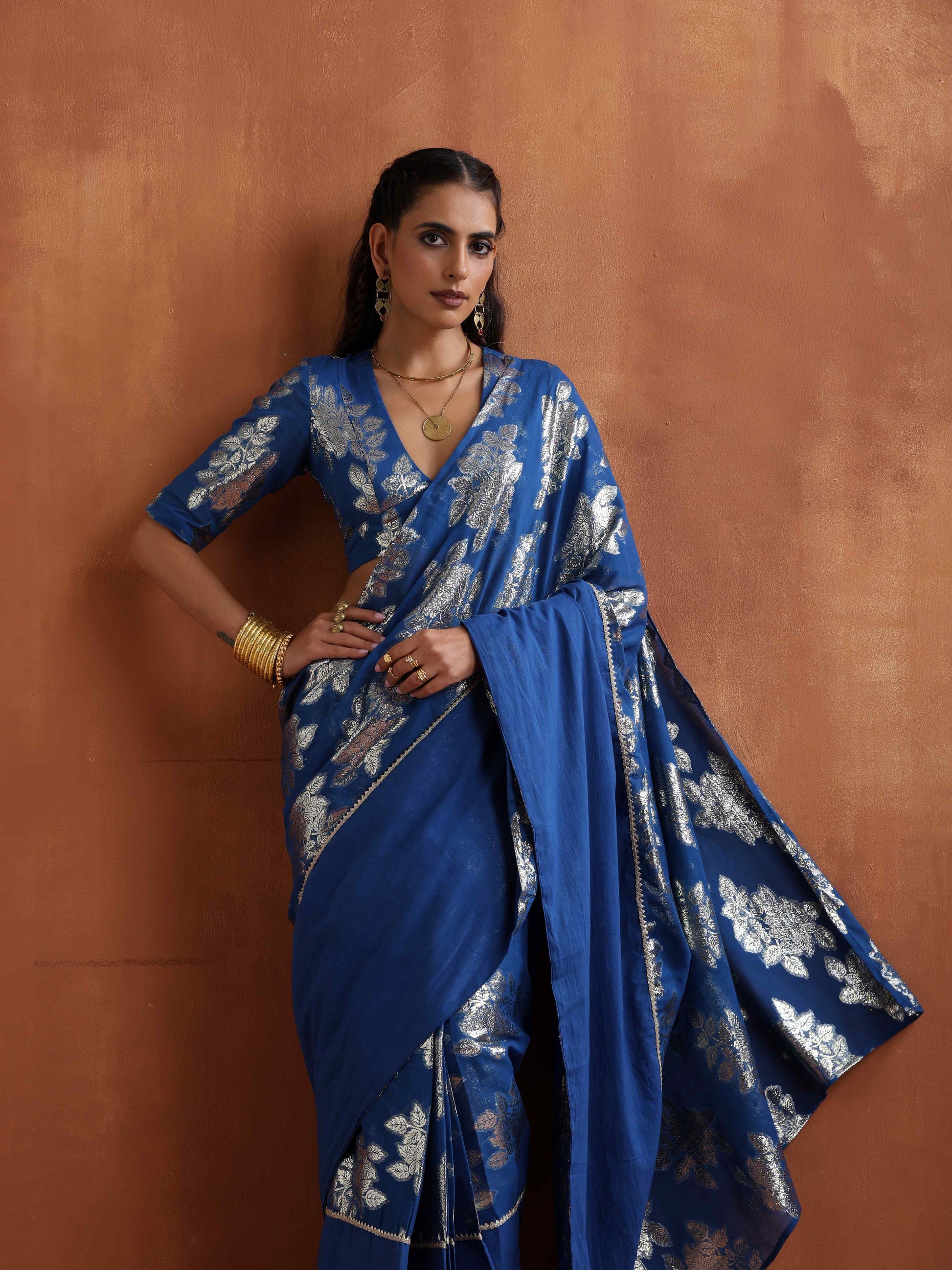 trueBrowns Blue Metallic Ready To Wear Saree - Distacart