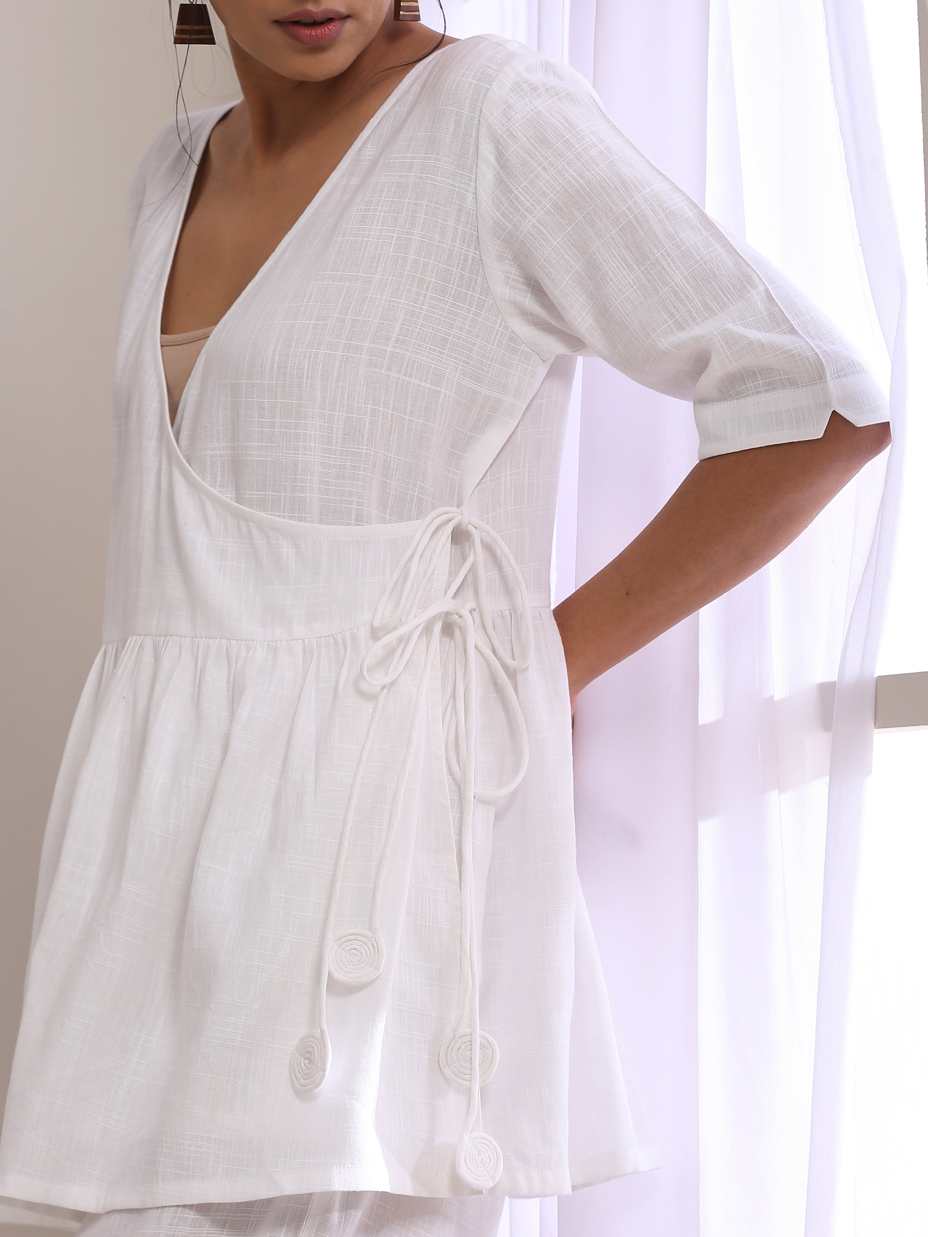 trueBrowns White Slub Texture Short Angrakha Co-Ord Set - Distacart