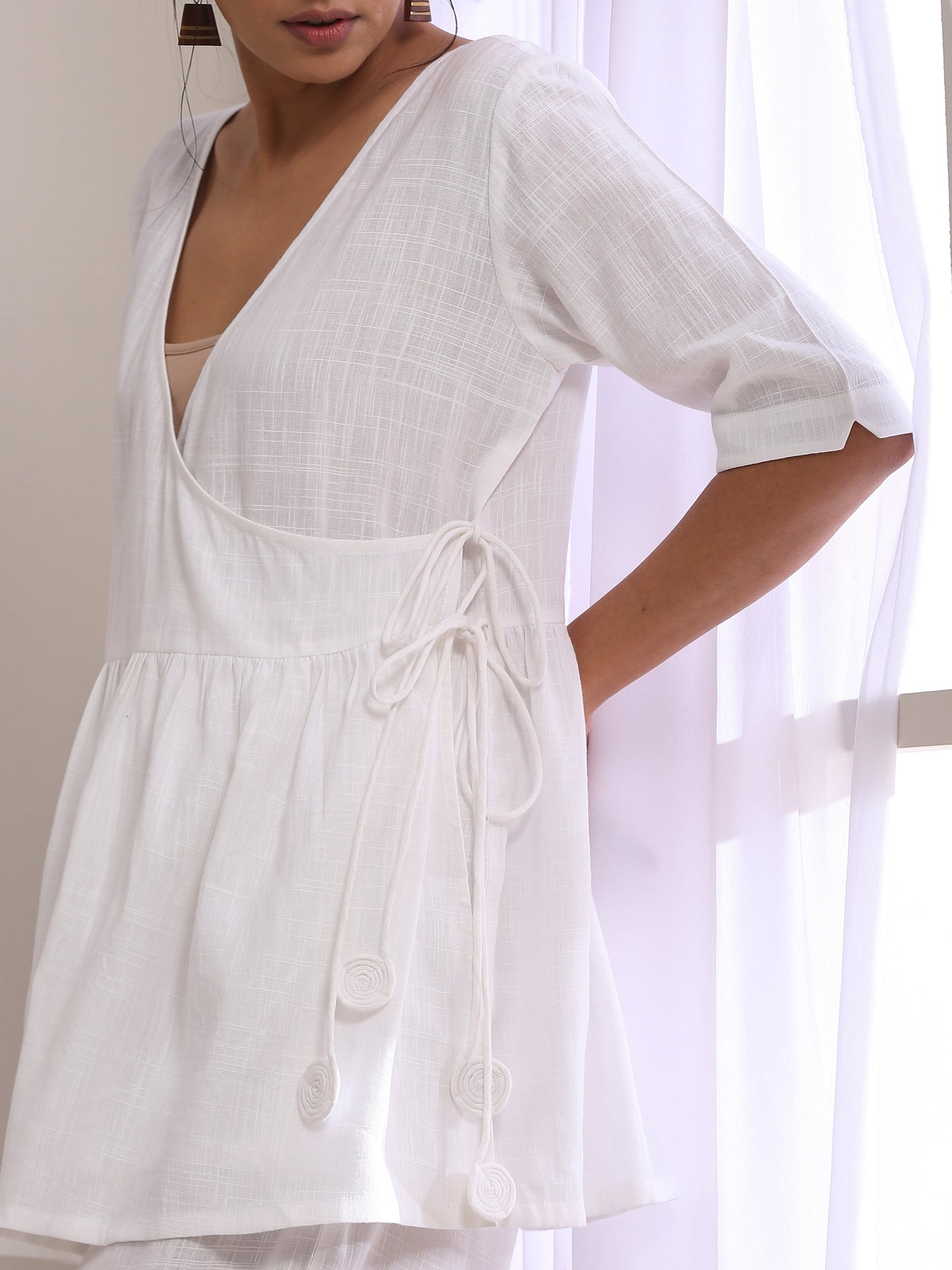 trueBrowns White Slub Texture Short Angrakha Co-Ord Set - Distacart