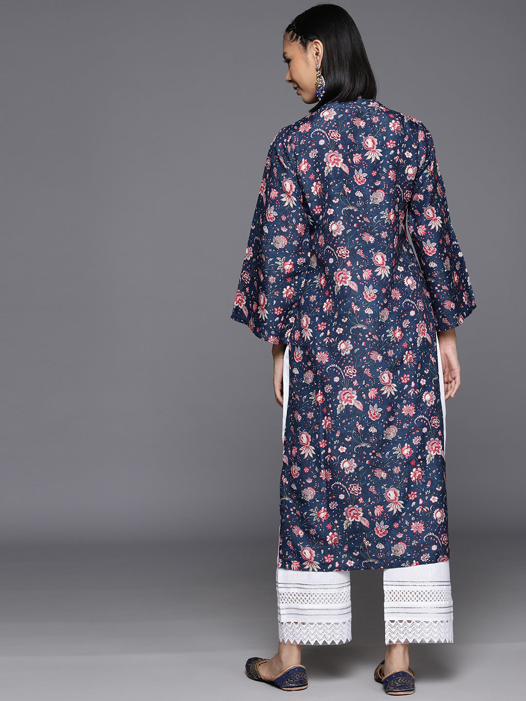 Varanga Women Blue Floral Printed Straight Kurta With Flared Sleeves - Distacart