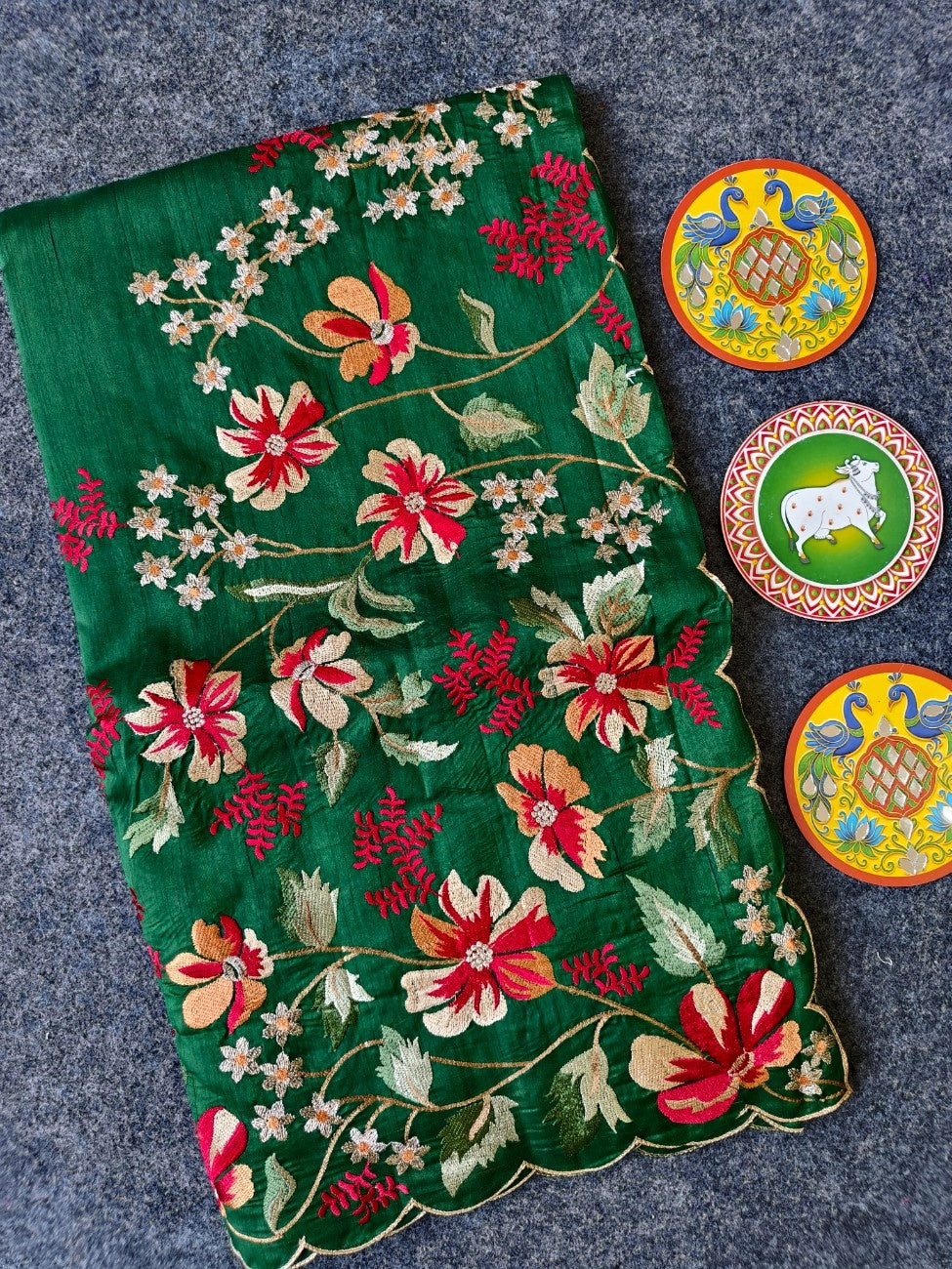 Mameraa Sarees Green Matka Silk Saree With Heavy Floral Embroidery Border With Running Blouse-Green - Dista