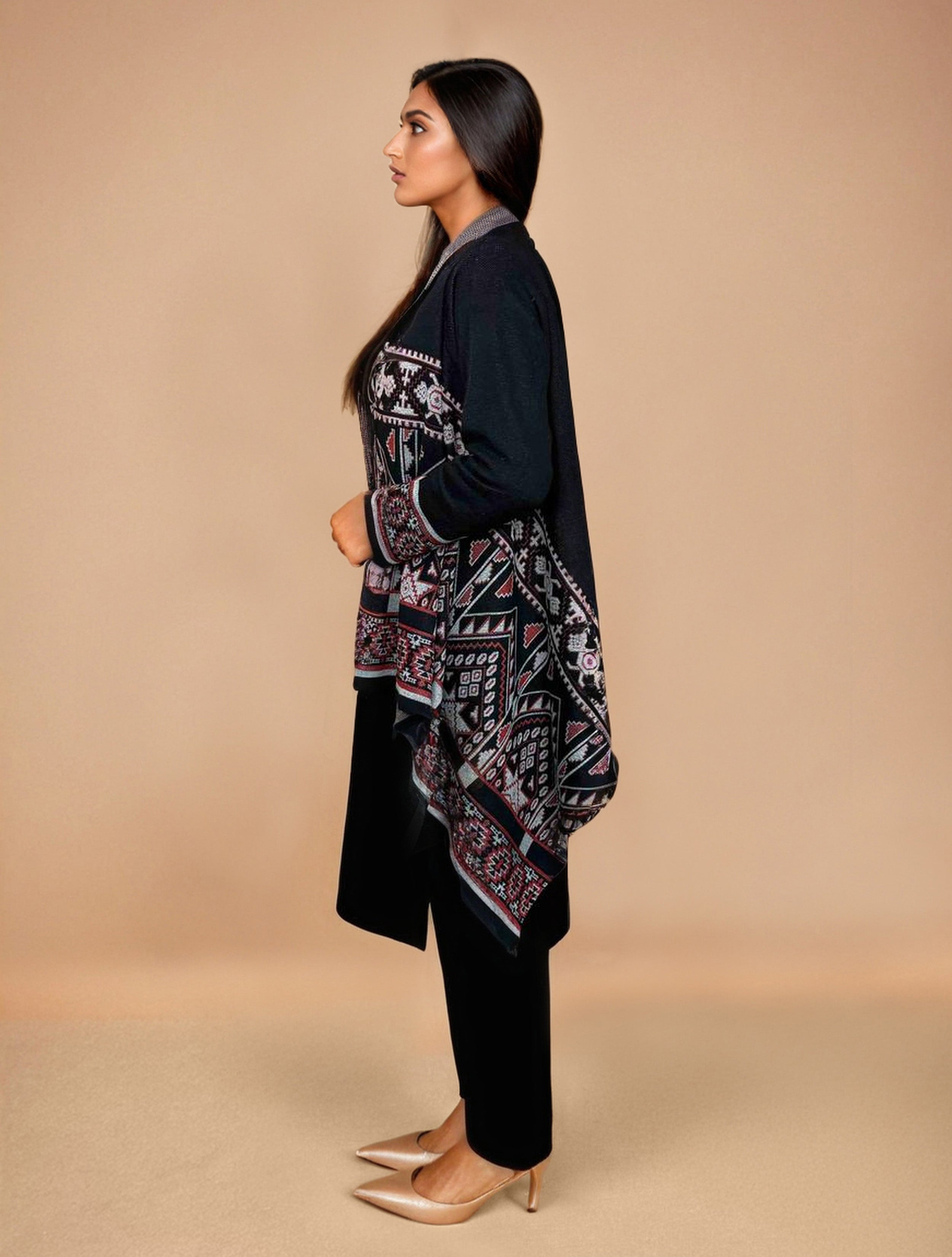 trueBrowns Black Woollen Geometric Kaftan Cape