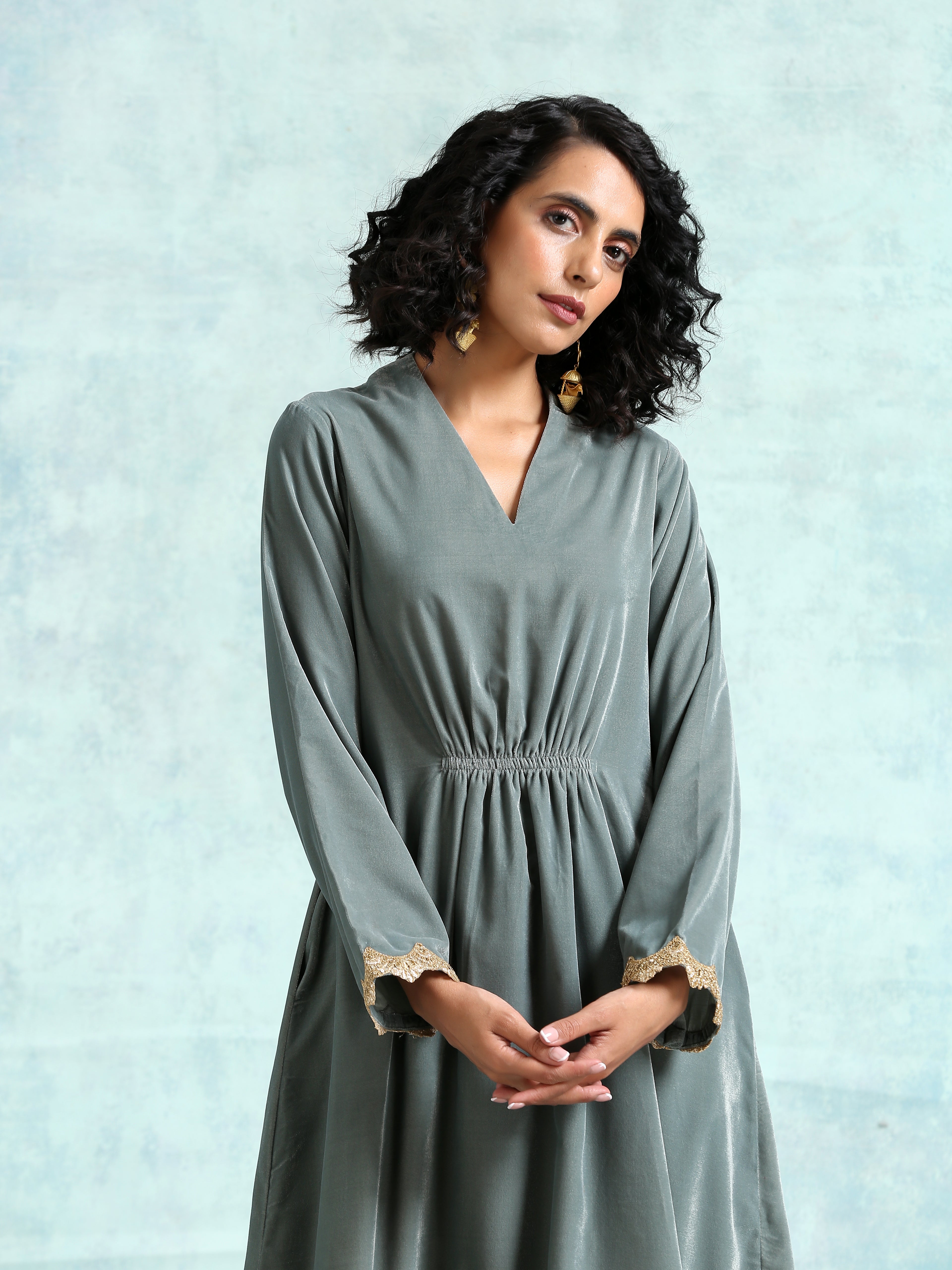 trueBrowns Grey Velvet Lace Kurta Pant Set - Distacart