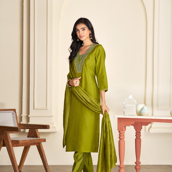 BulBul Tapasya Silk Green Kurta Set with Dupatta