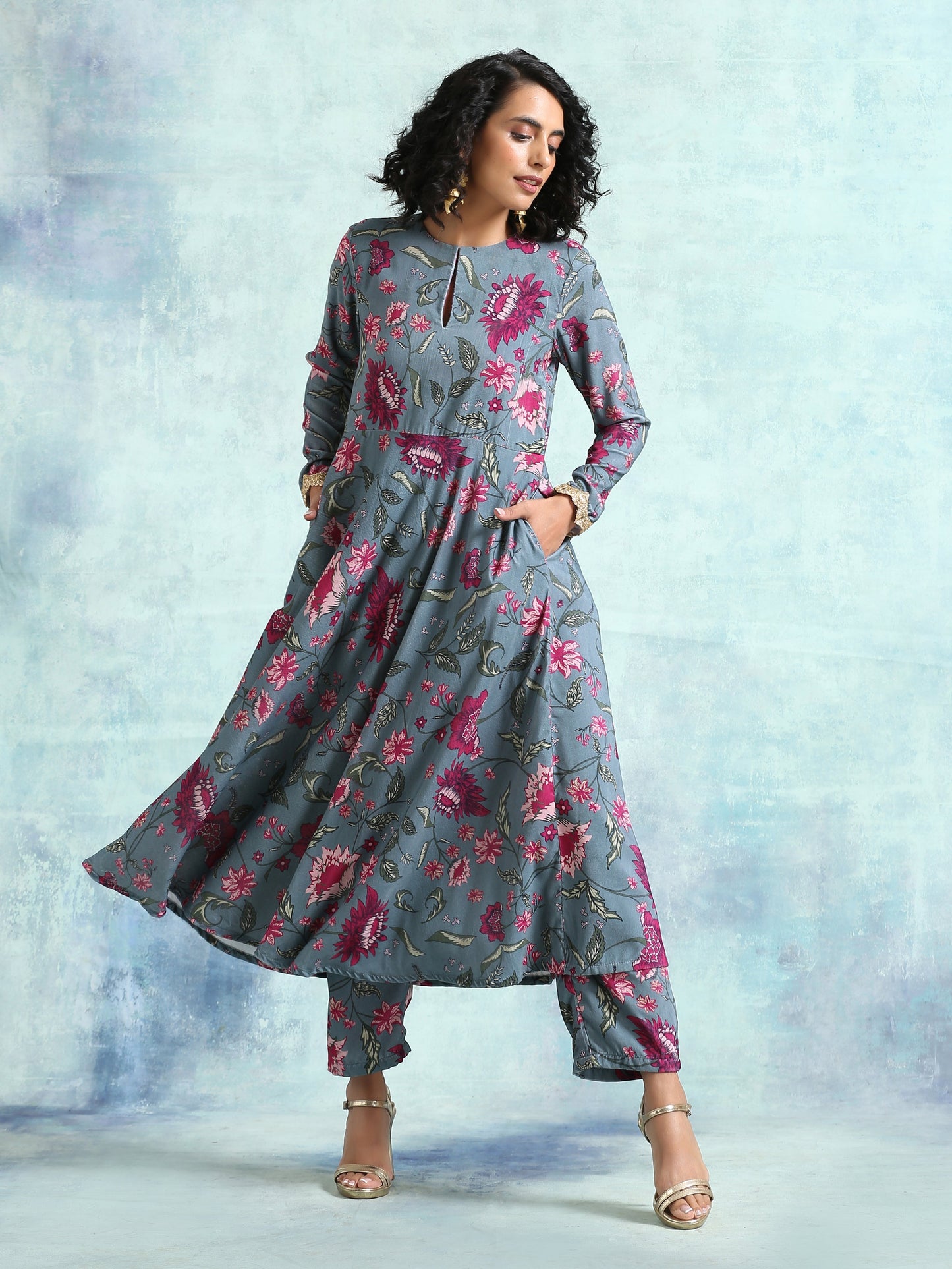 trueBrowns Grey Printed Velvet Anarkali Kurta - Distacart