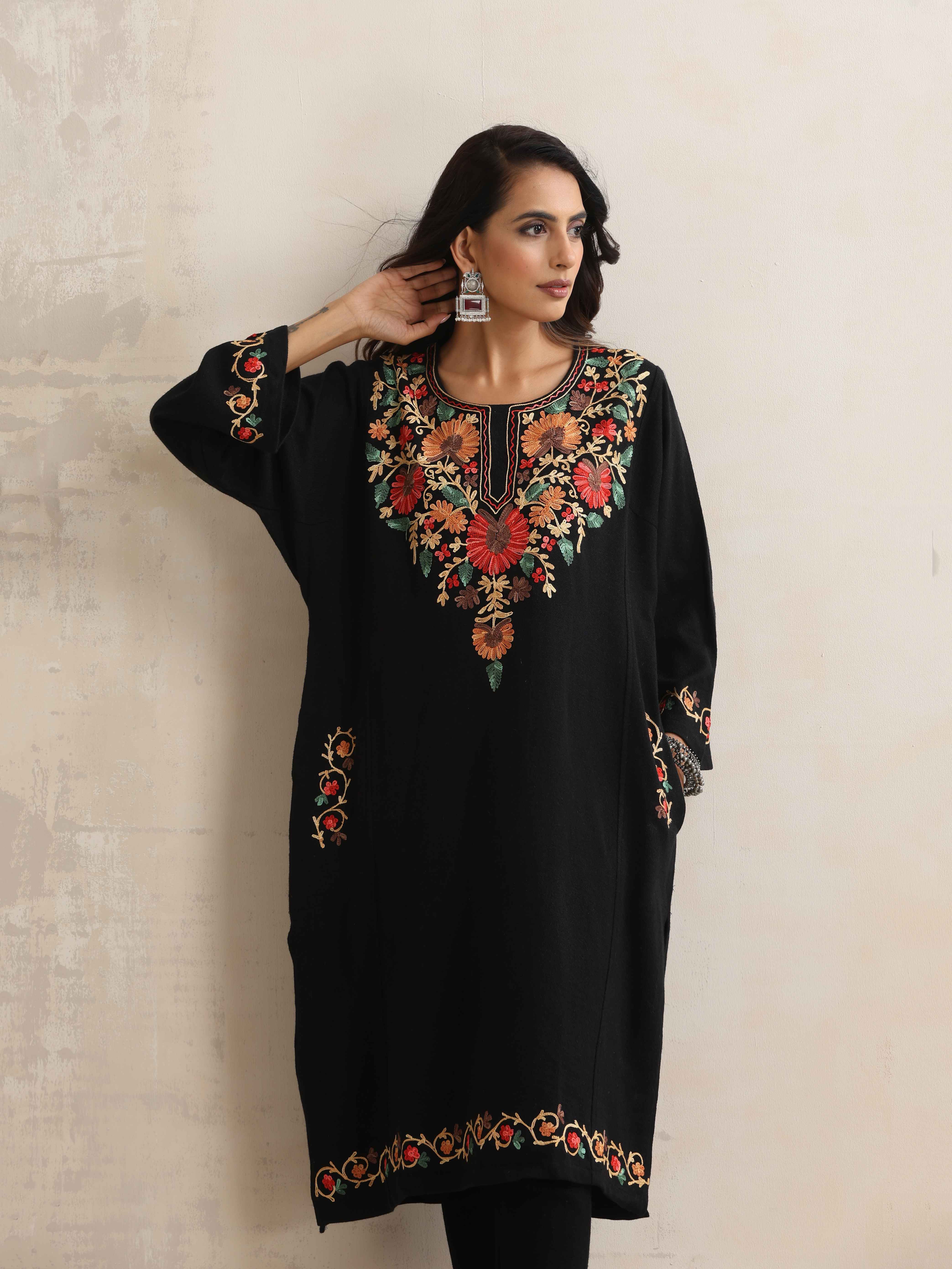 trueBrowns Black Kashmiri Floral Embroidered Woollen Phiran Kurta - Distacart