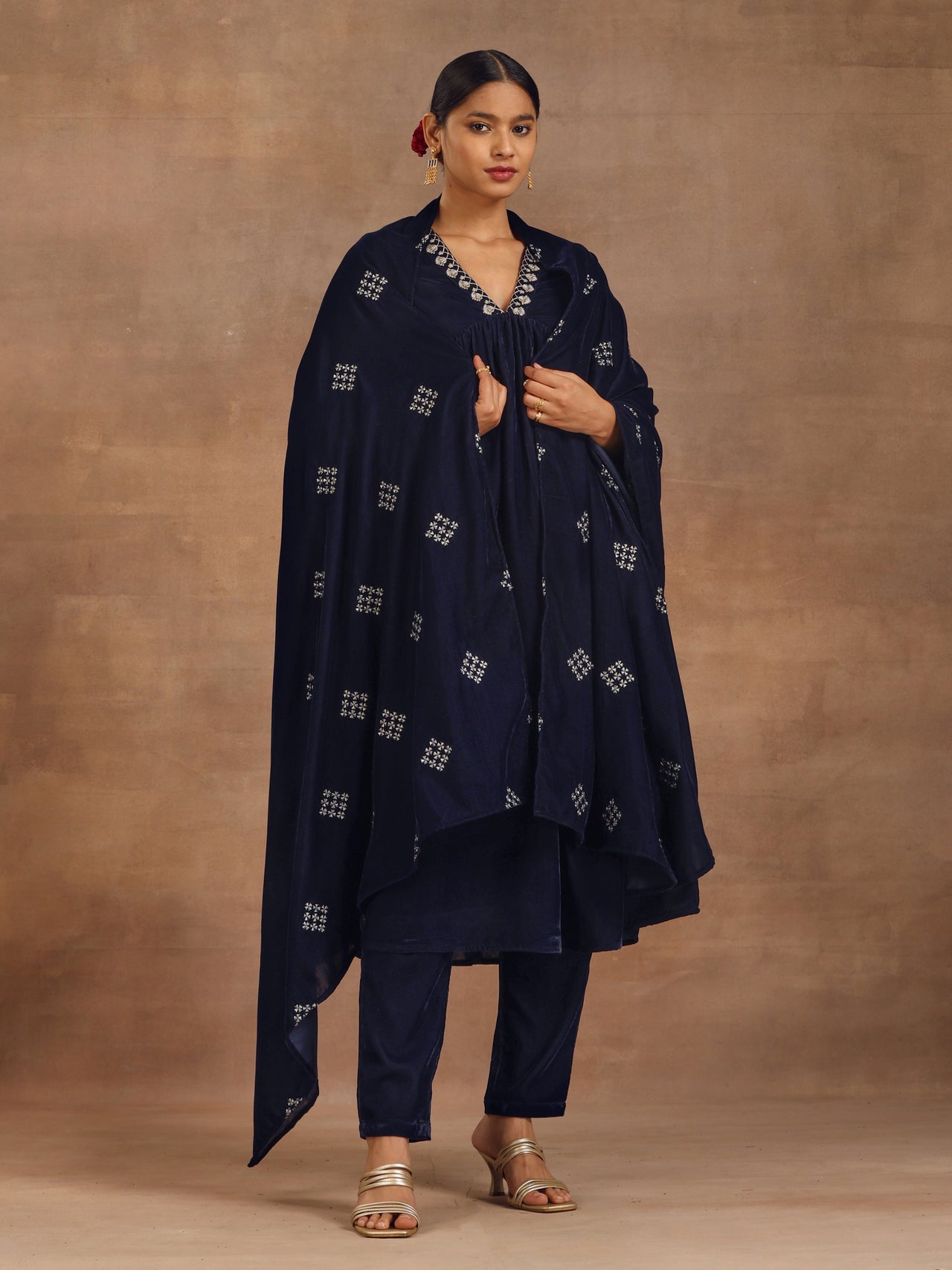 Buy trueBrowns Midnight Blue Velvet Embroidered Shawl Online