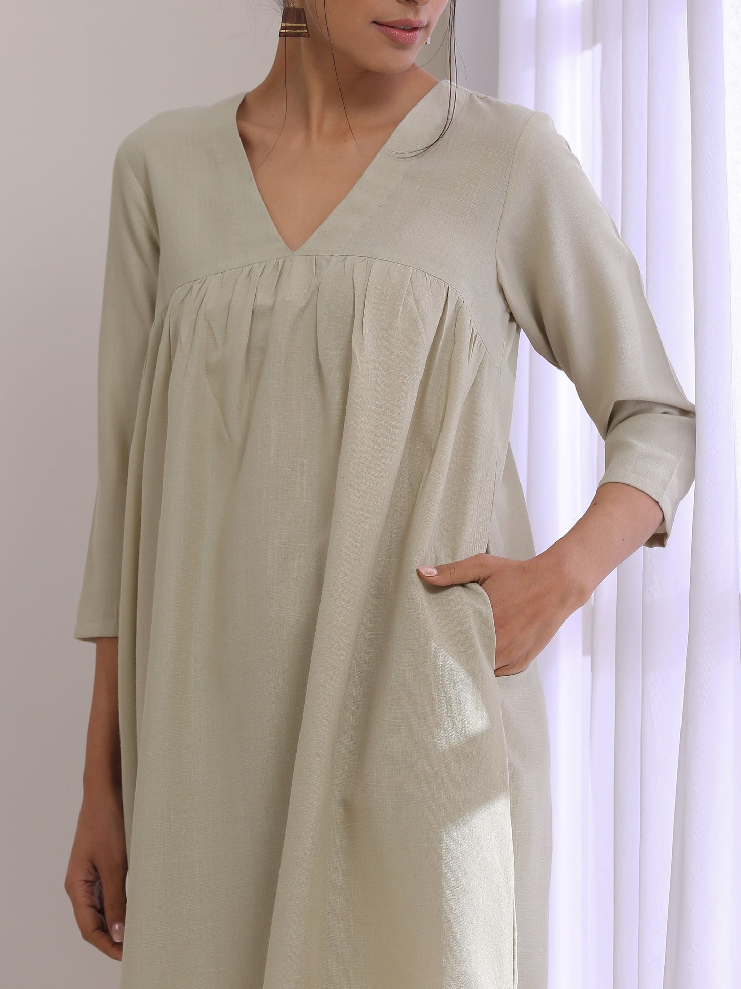 trueBrowns Light Grey Slub Gathered Kurta Pant Set - Distacart