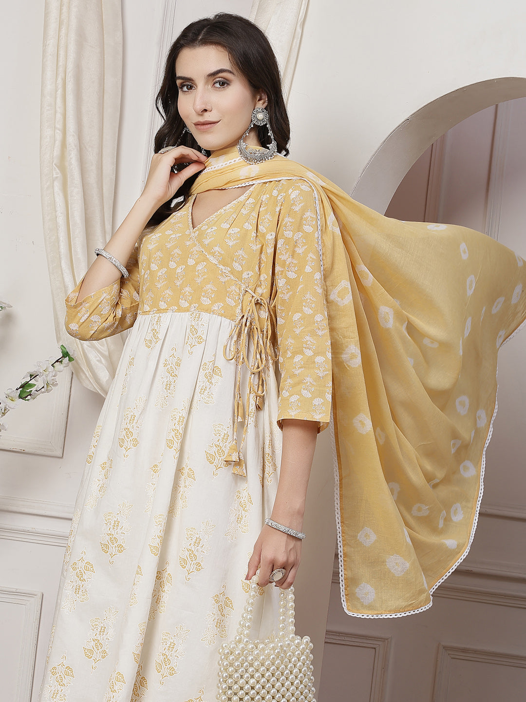 BulBul Nisha Cotton Off white Kurta Set with Dupatta