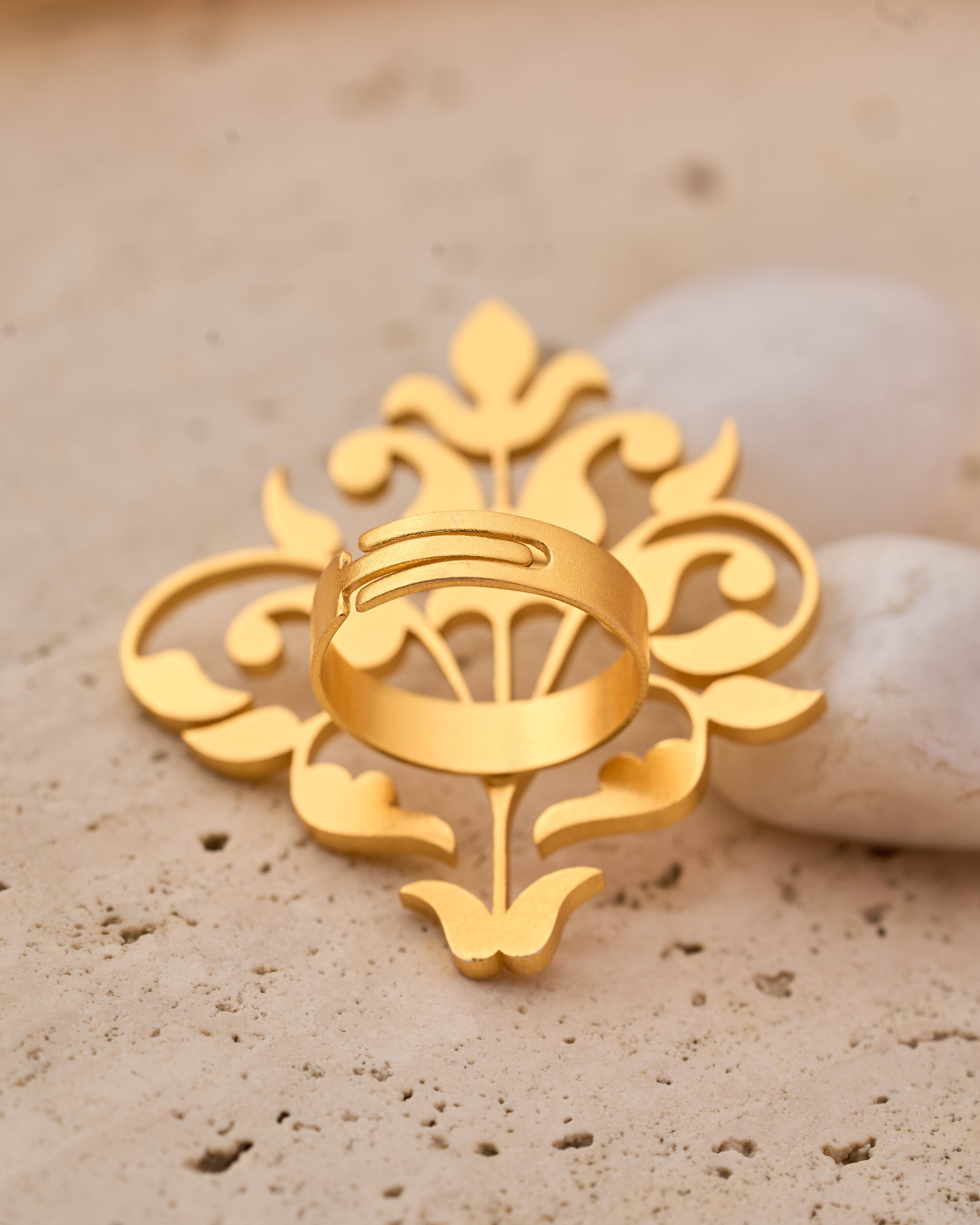 trueBrowns Gold-Polished Leaf Ring - Distacart