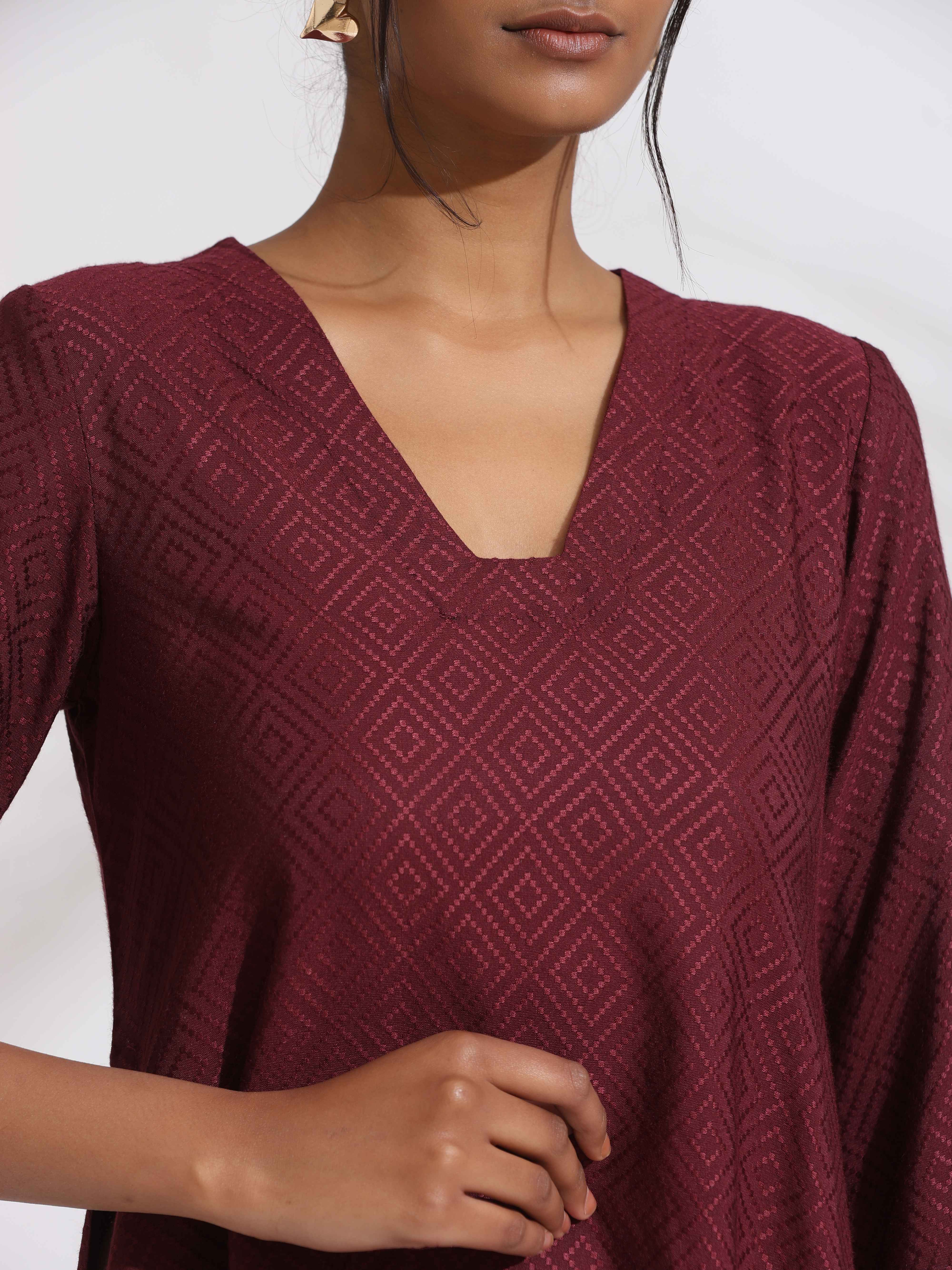 trueBrowns Maroon Dobby Kurta Set