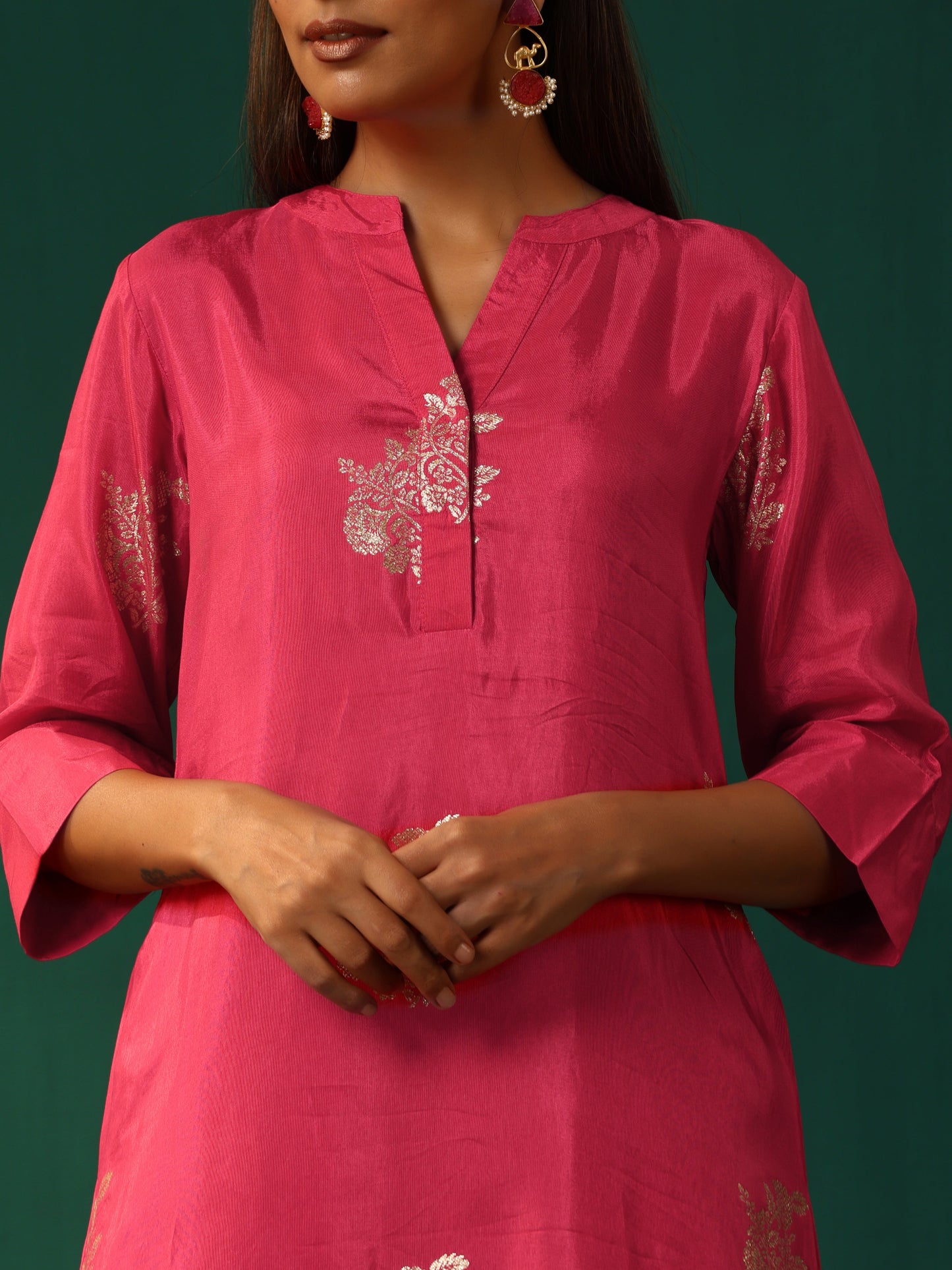 trueBrowns Pink Floral Viscose Silk Round Neck Co-ord Set - Distacart