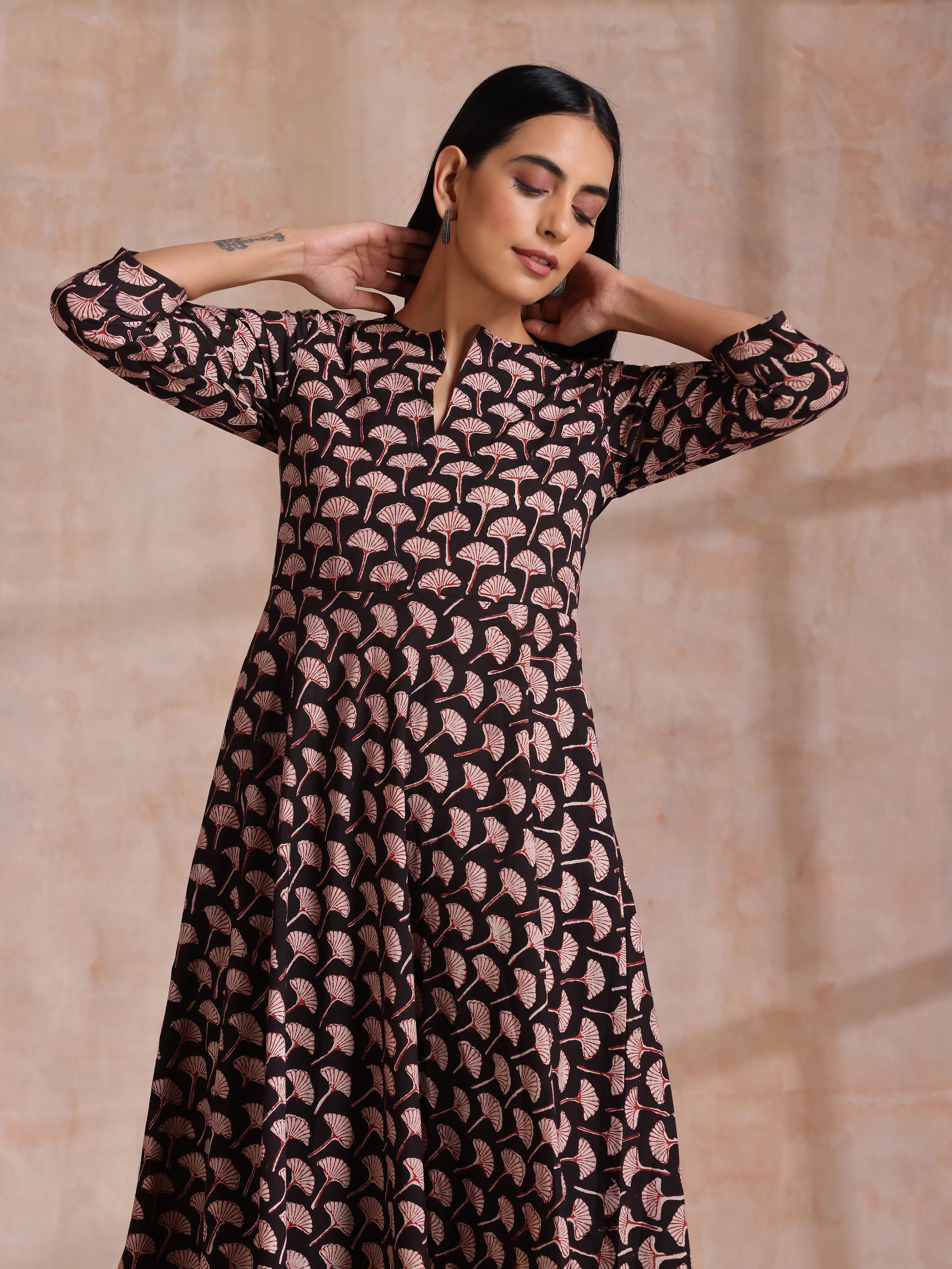 trueBrowns Black Floral Bagru Print Cotton Flared Kurta Pant Set - Distacart