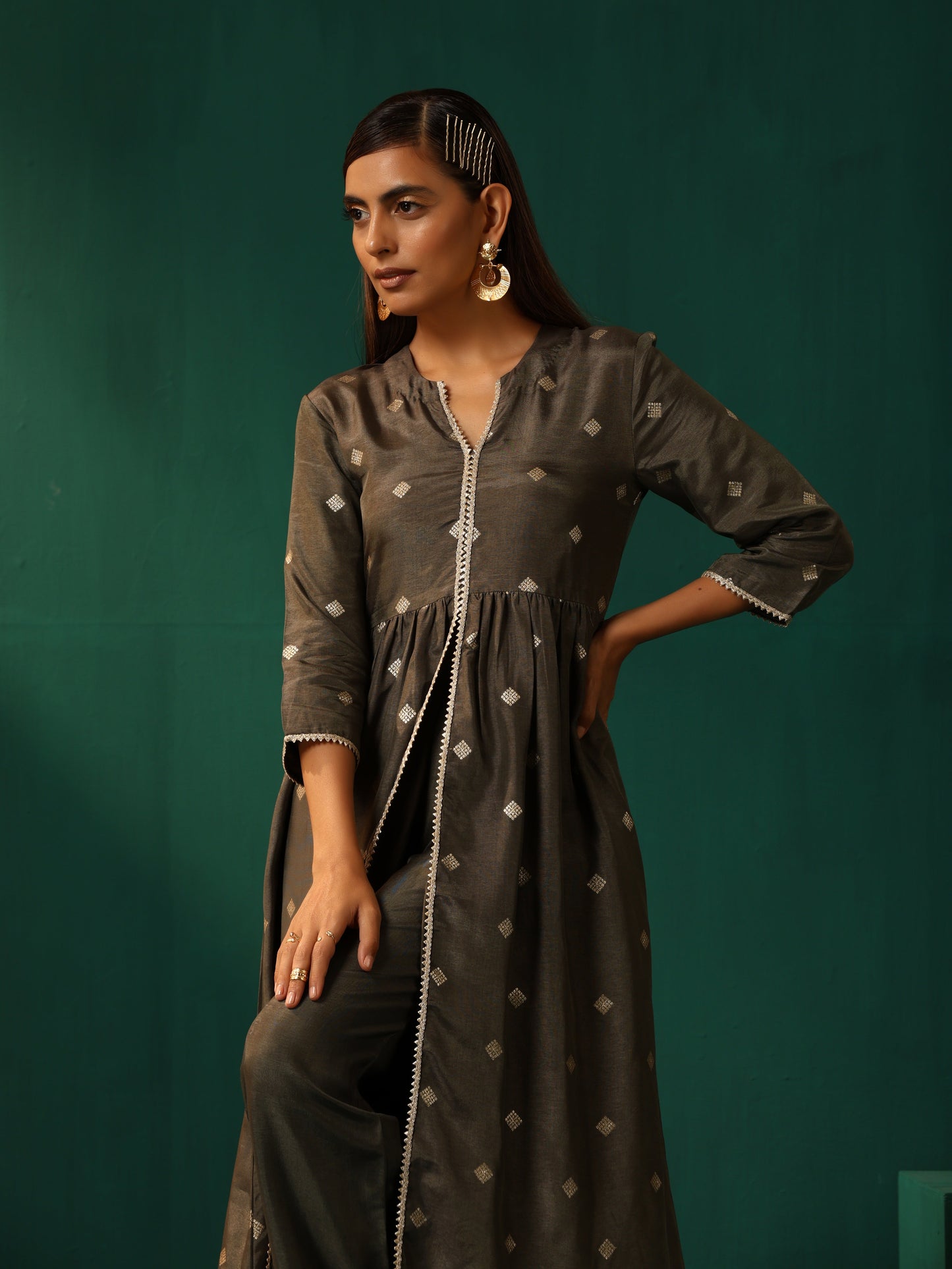 trueBrowns Grey Diamond Viscose Silk Front Slit Kurta Pant Set - Distacart