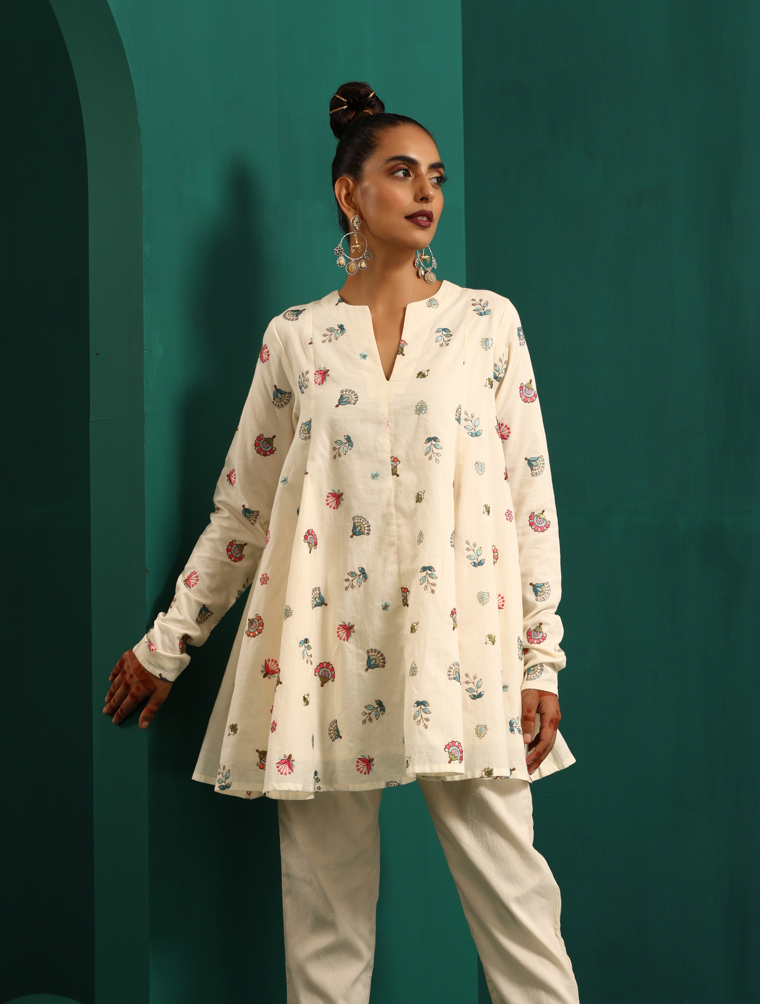 trueBrowns Ivory Multi Color Floral Cotton Flared Co-ord Set - Distacart