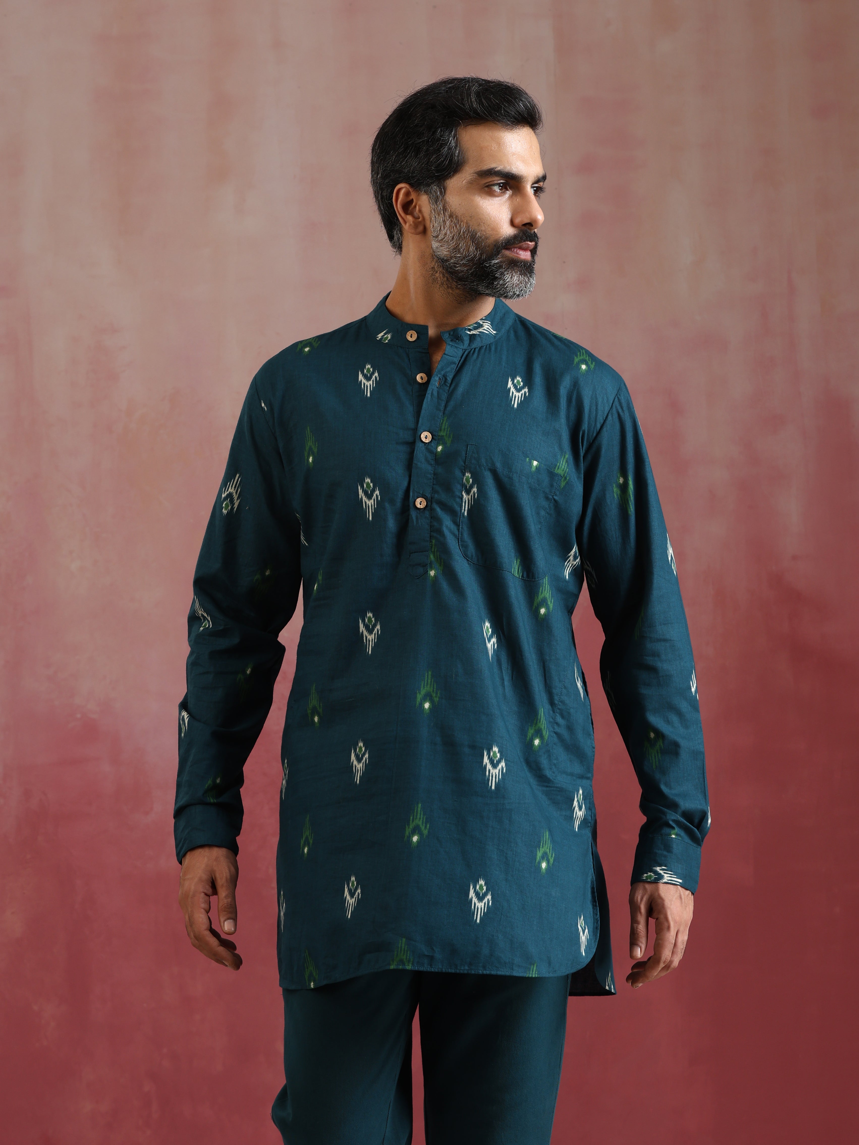 trueBrowns Men's Blue Ikat Print Mandarin Collar Kurta Co-ord set
