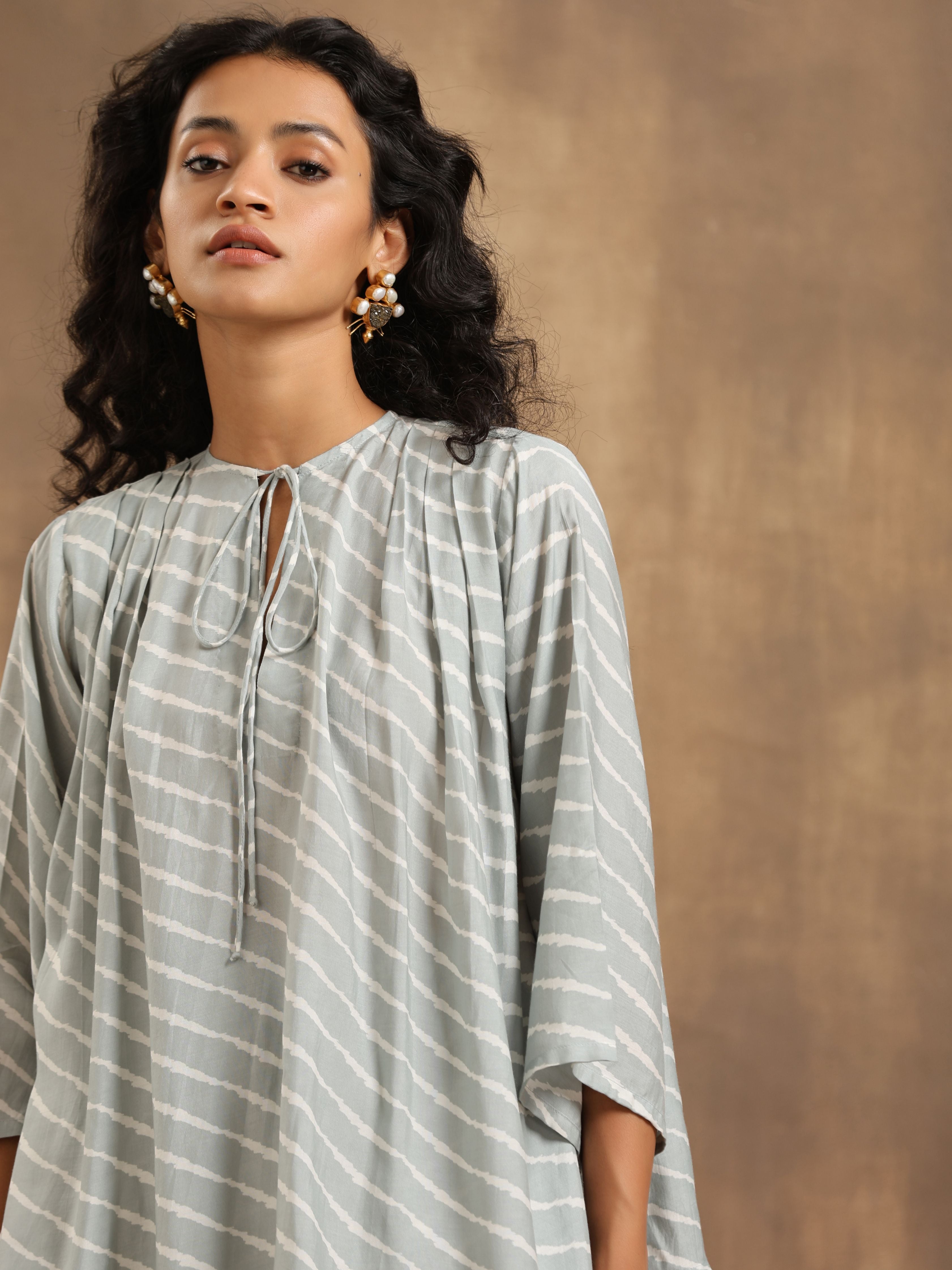 trueBrowns Grey Lehariya Printed Silk Co-Ord Set - Distacart