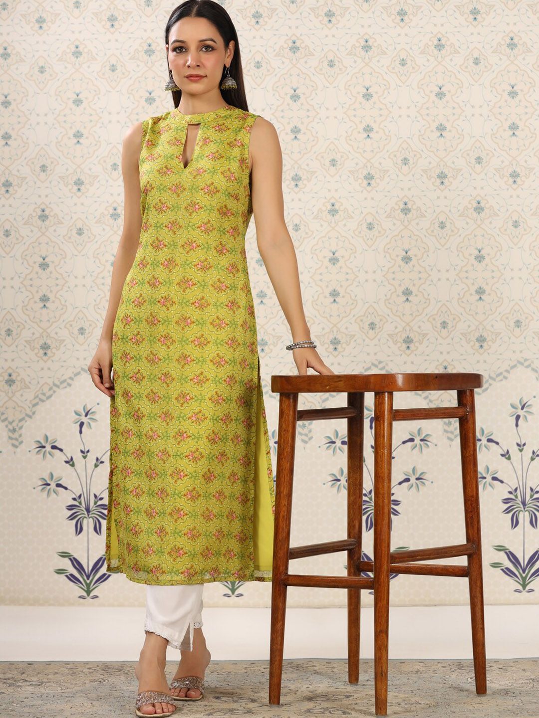 Ode by House of Pataudi Green Floral Printed Keyhole Neck Straight Kurta - Distacart