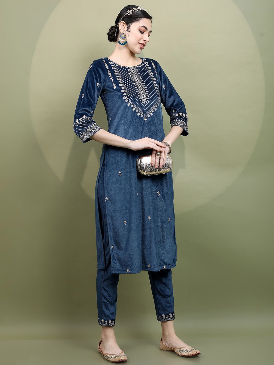 Vishudh Ethnic Motifs Embroidered Thread Work Kurta with Trousers & Dupatta