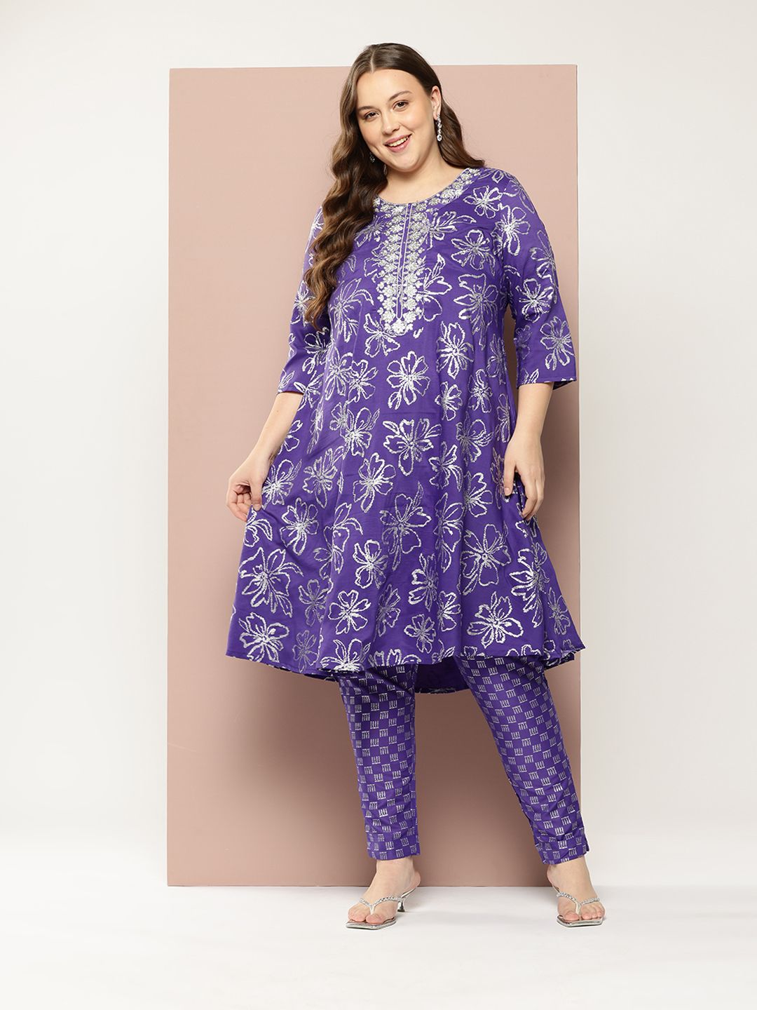 Sztori Plus Size Floral Printed Yoke Design Kurta with Trousers - Distacart