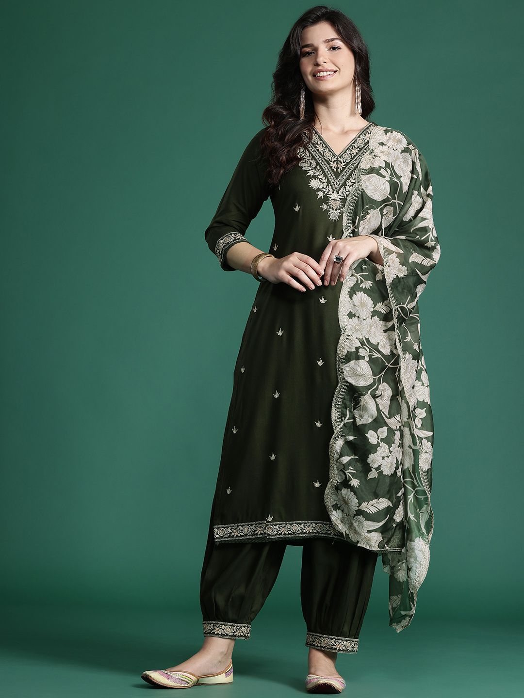 Indo Era Ethnic Motifs Embroidered Thread Work Kurta with Salwar & With Dupatta