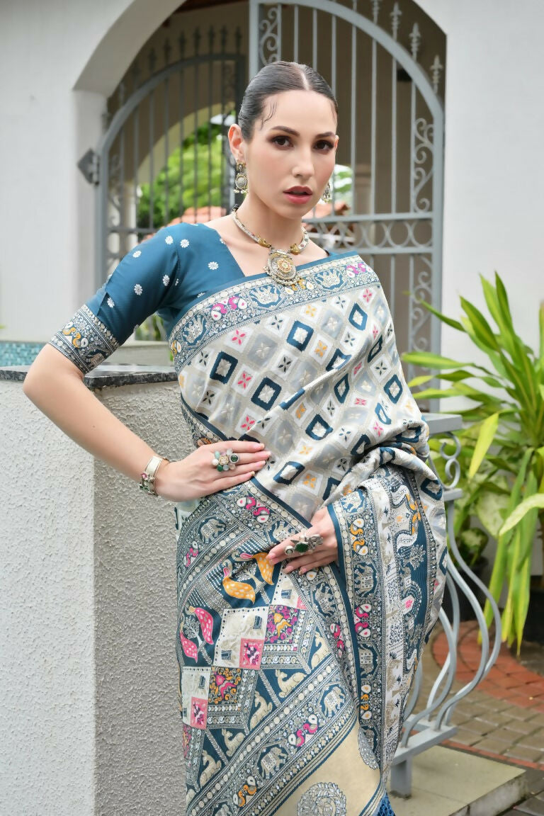 Vishnu Weaves Women's Rama Banarasi Silk Patola Zari Woven Saree with Blouse