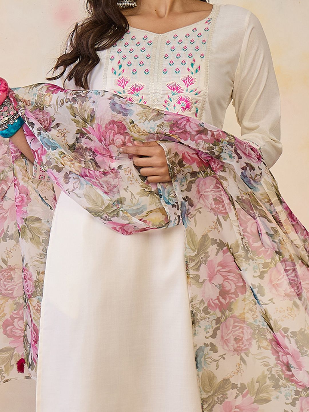 Indo Era Women Floral Yoke Design Regular Thread Work Pure Cotton Kurta with Trousers & With Dupatta